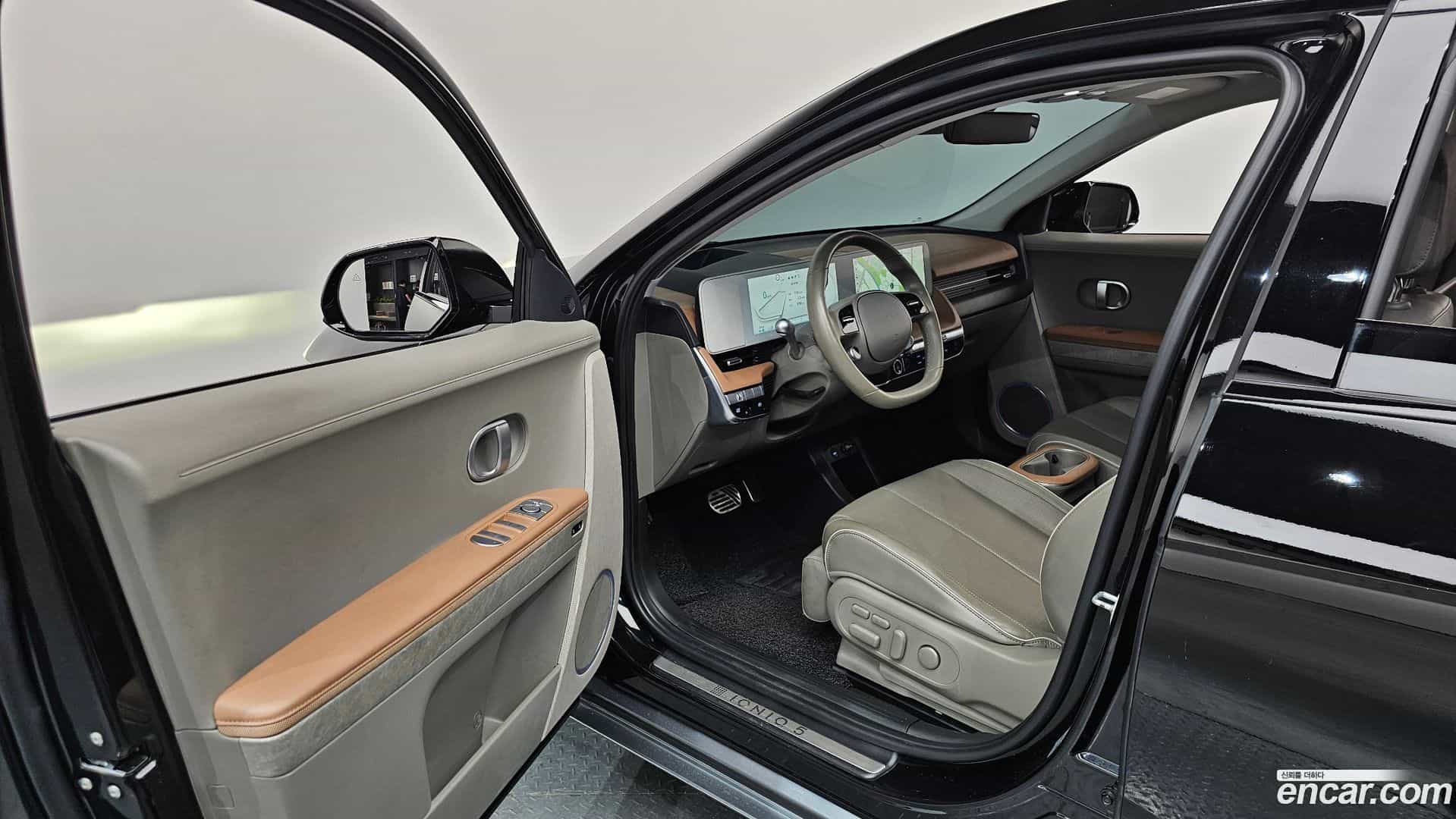 Ioniq5 Hyundai 2022.1-INNER-010
