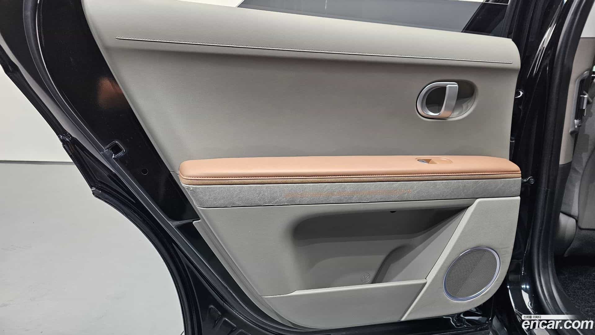Ioniq5 Hyundai 2022.1-INNER-035
