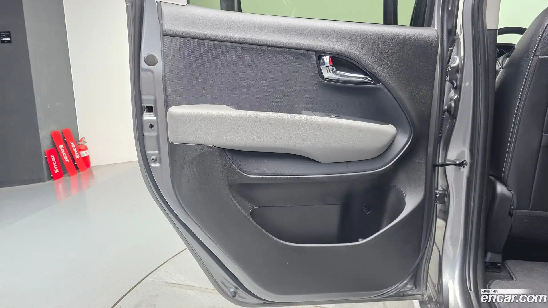 RAY Kia 2022.2-INNER-035