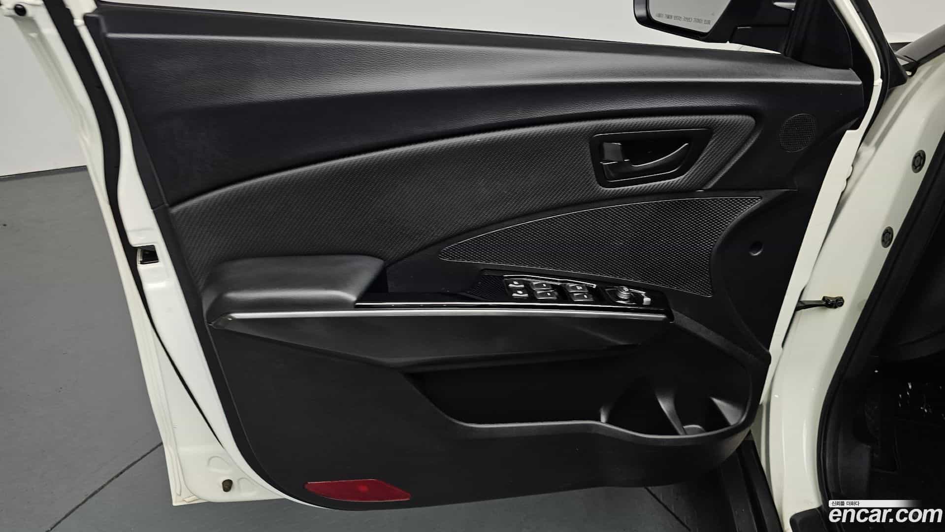 TIBOLI KG Mobility 2020.6-INNER-034