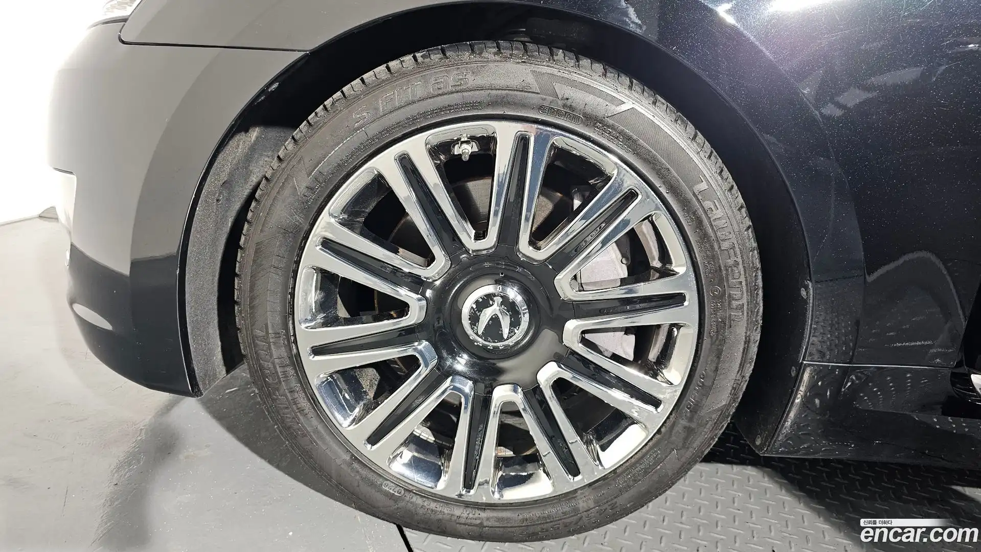 Equus Hyundai 2013.8-OUTER-005