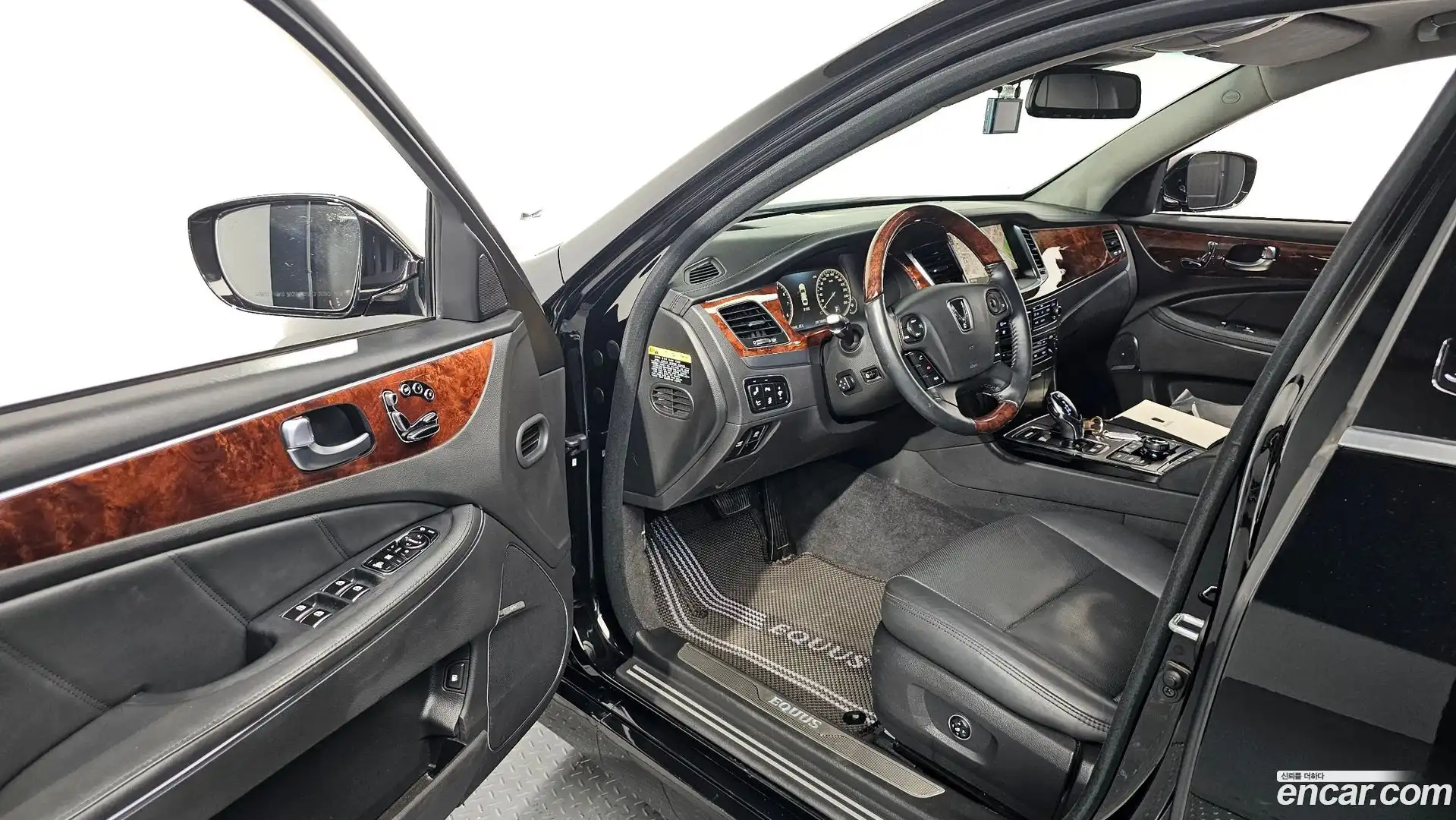 Equus Hyundai 2013.8-INNER-010