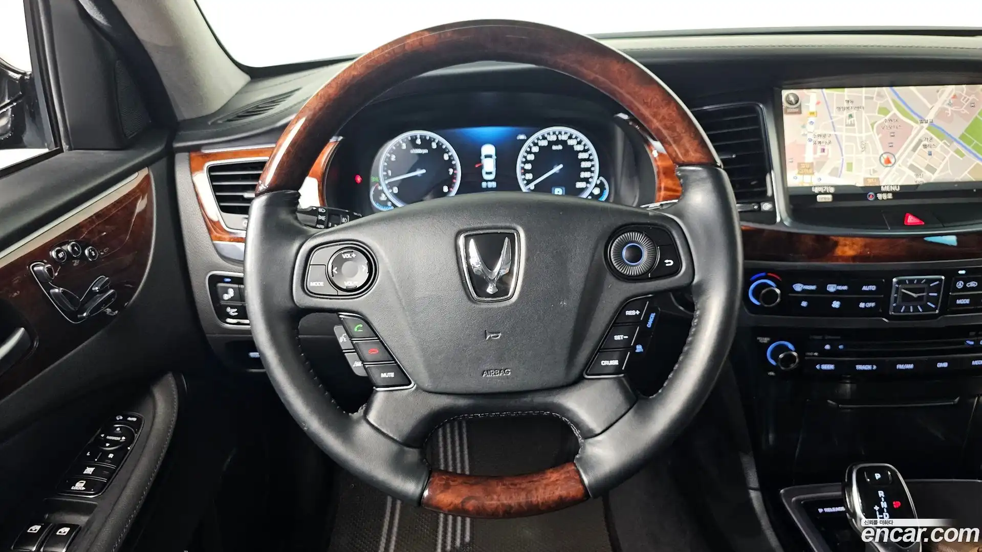 Equus Hyundai 2013.8-OPTION-018
