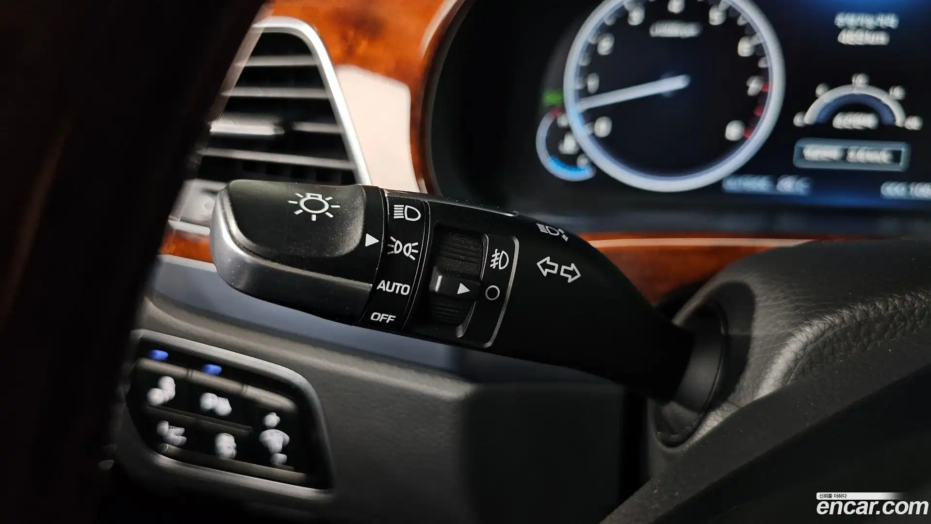 Equus Hyundai 2013.8-OPTION-043