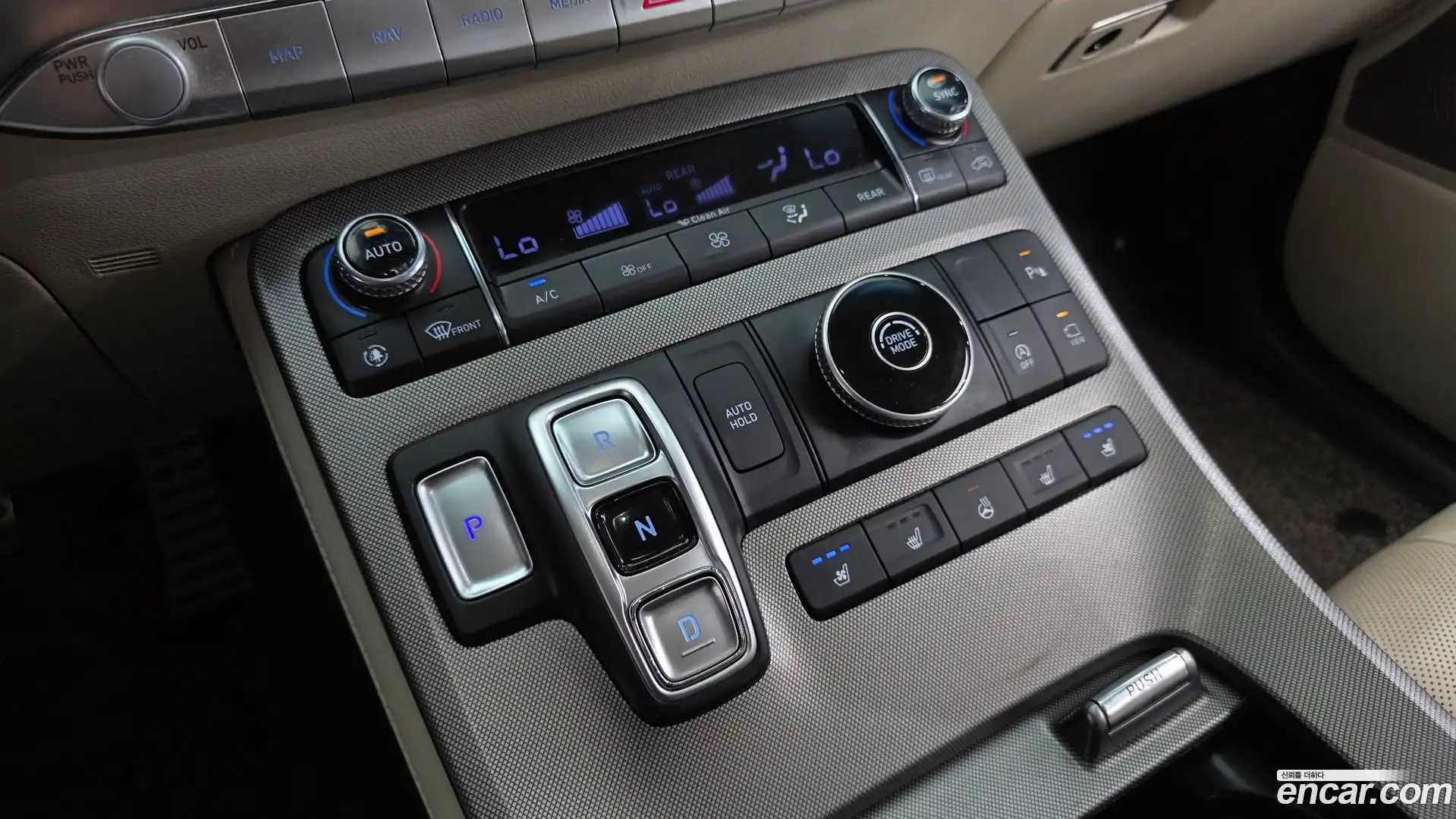 Palisade Hyundai 2021.3-INNER-009
