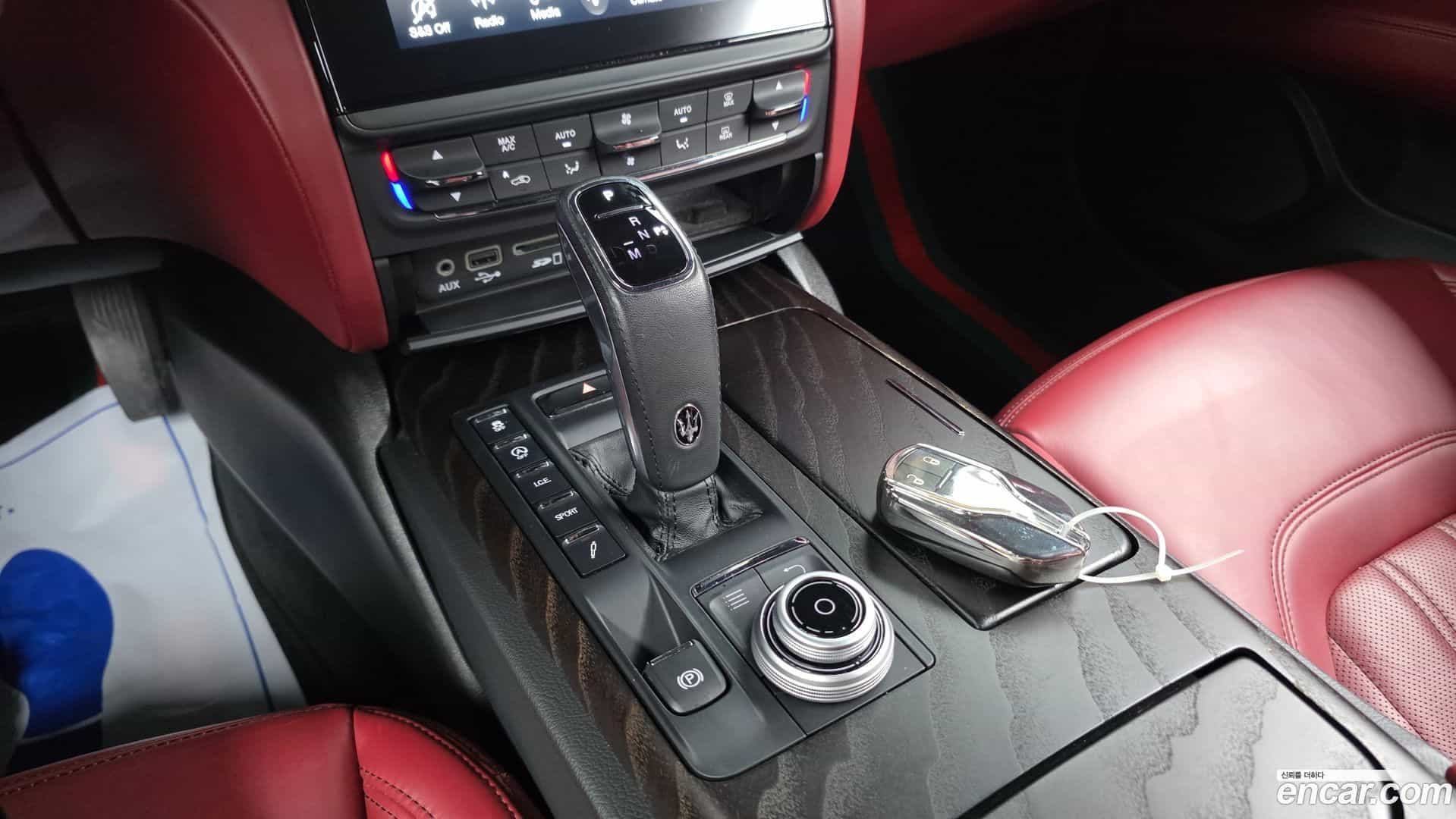 Quattroporte Maserati 2019.8-INNER-009
