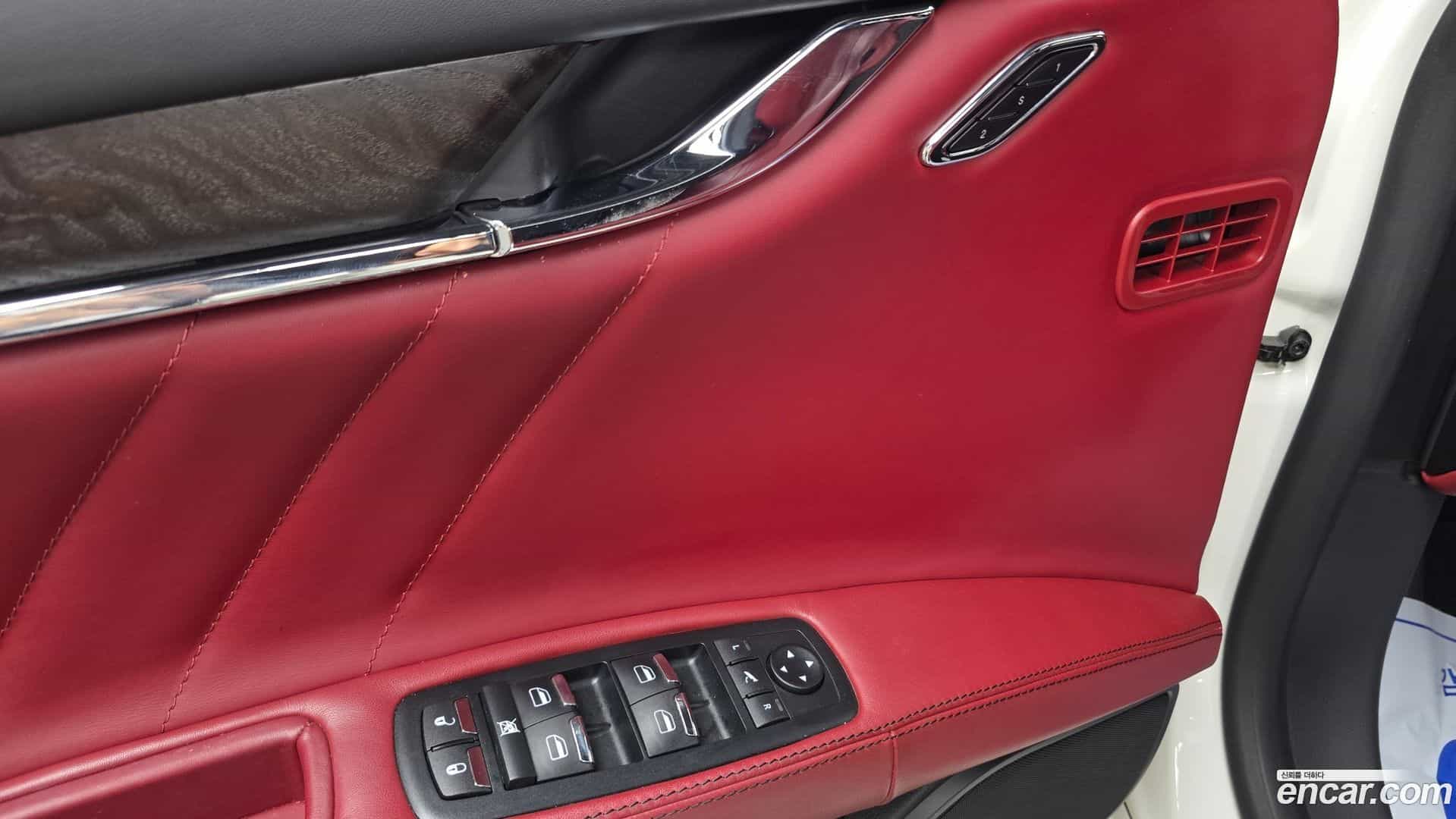 Quattroporte Maserati 2019.8-OPTION-041