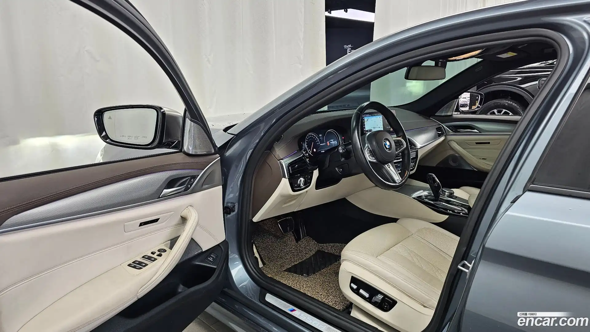 5-Series BMW 2018.11-INNER-010
