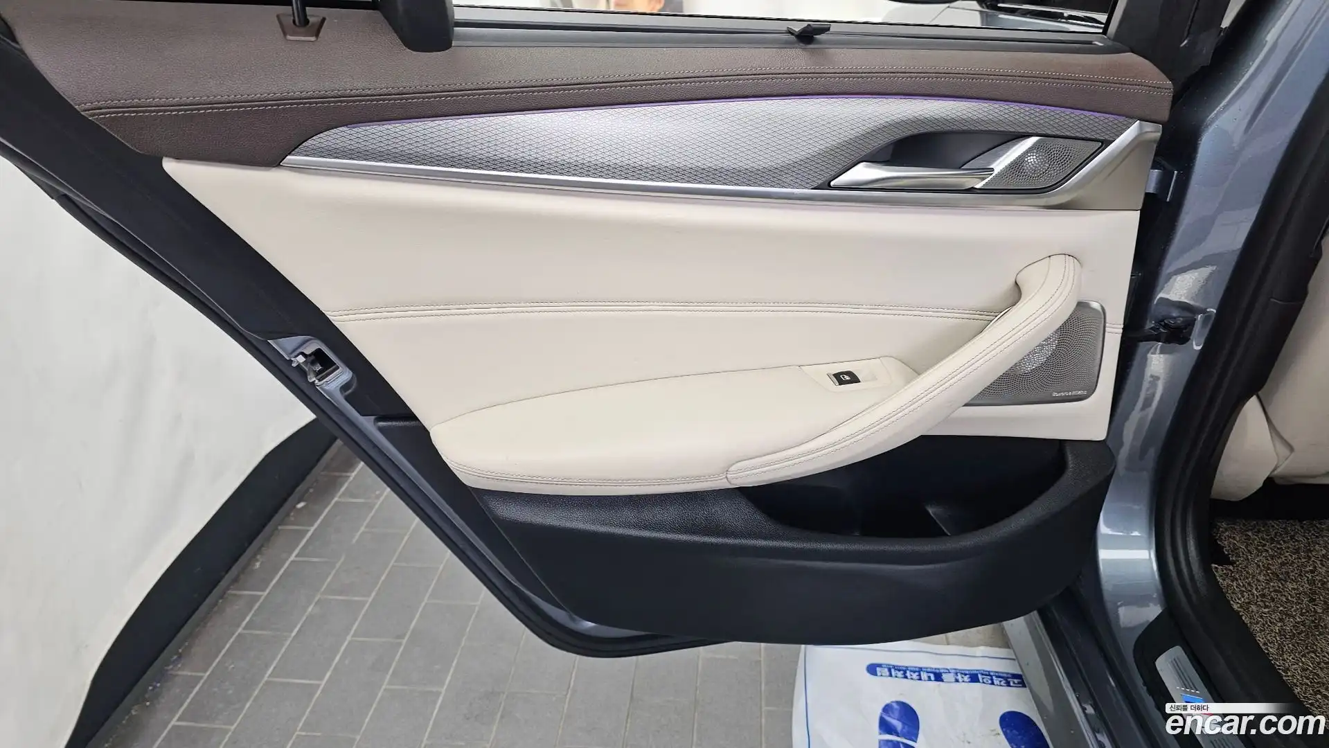 5-Series BMW 2018.11-INNER-035