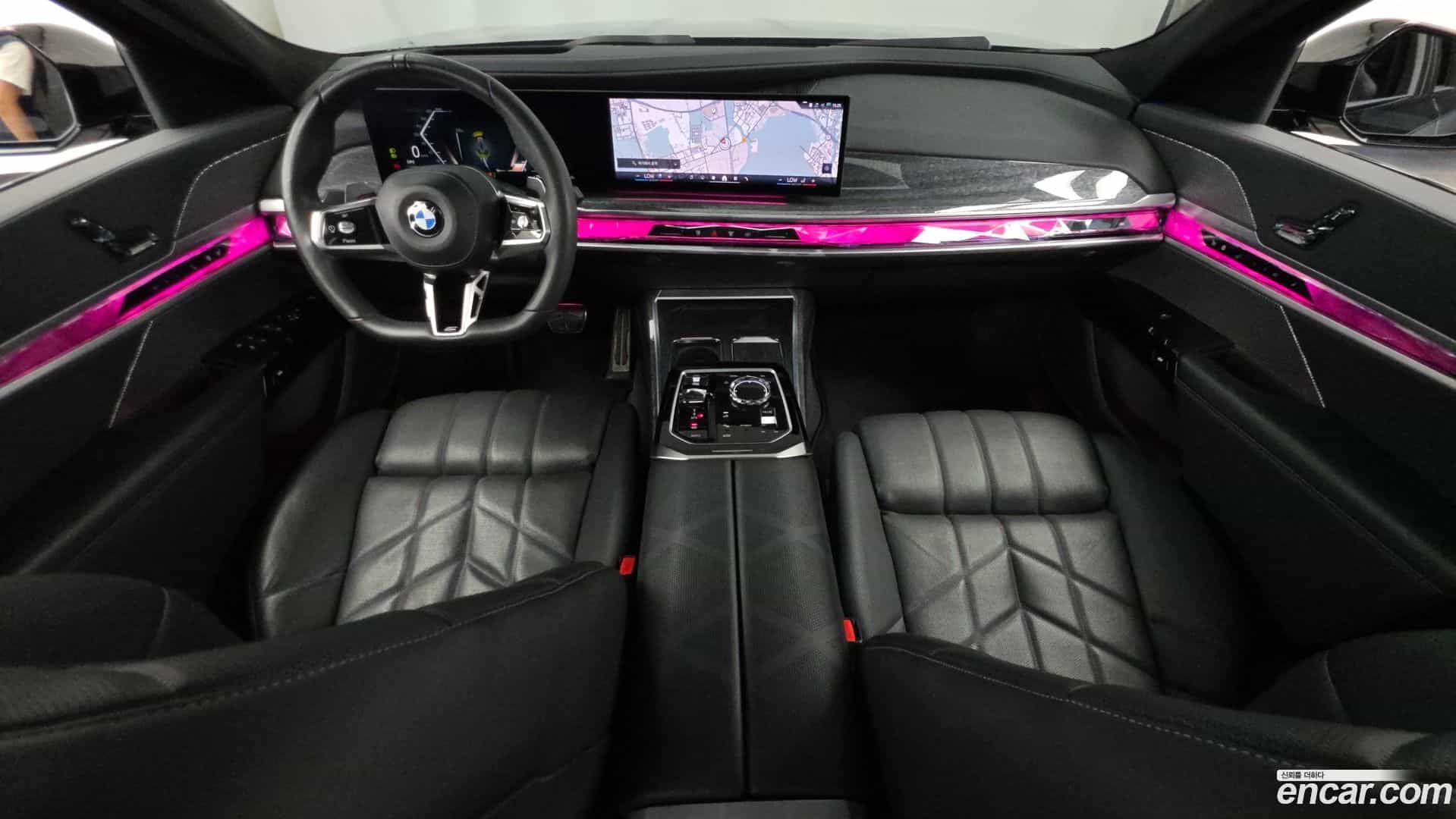 7-Series BMW 2022.11-INNER-007