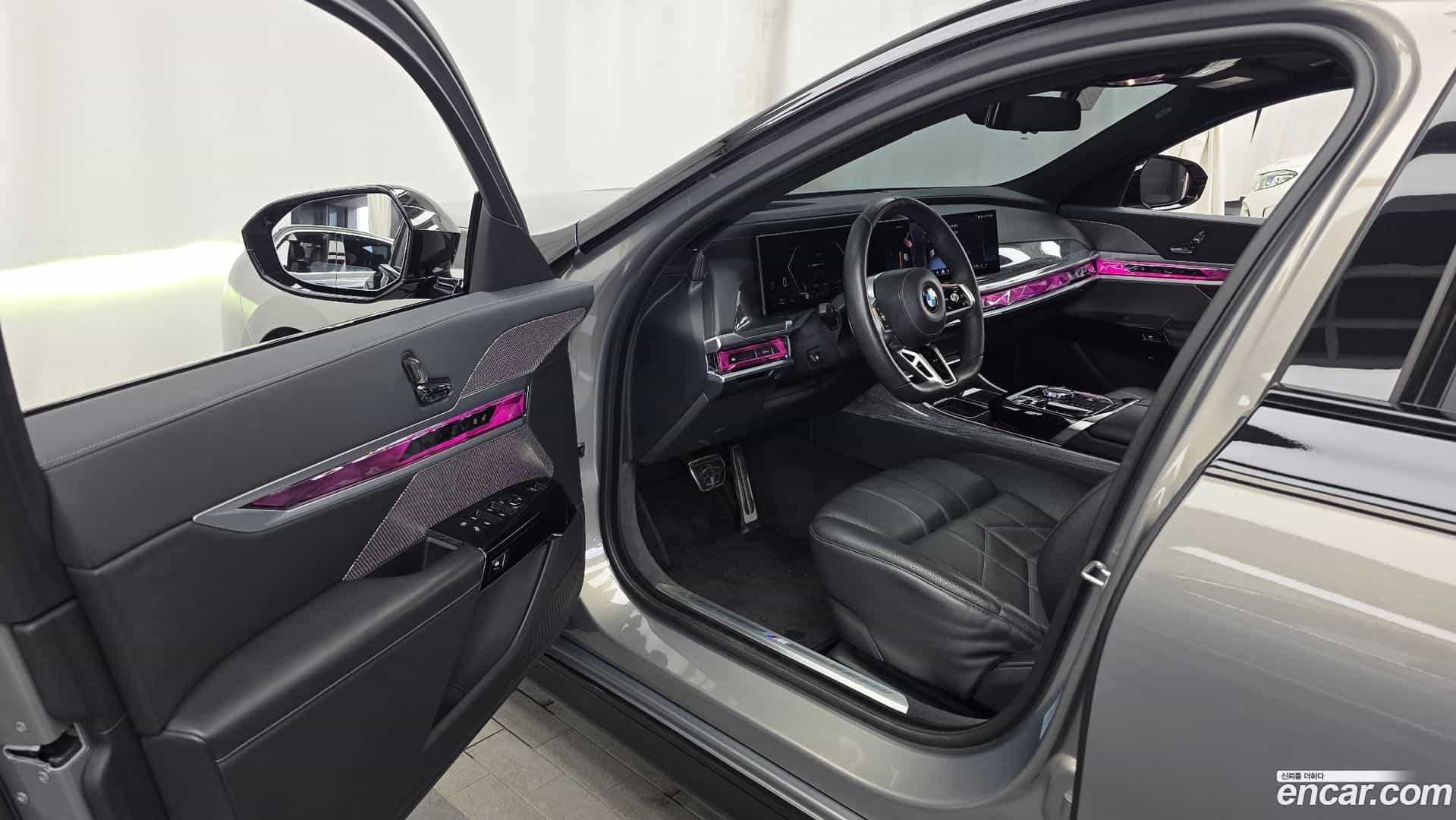 7-Series BMW 2022.11-INNER-010