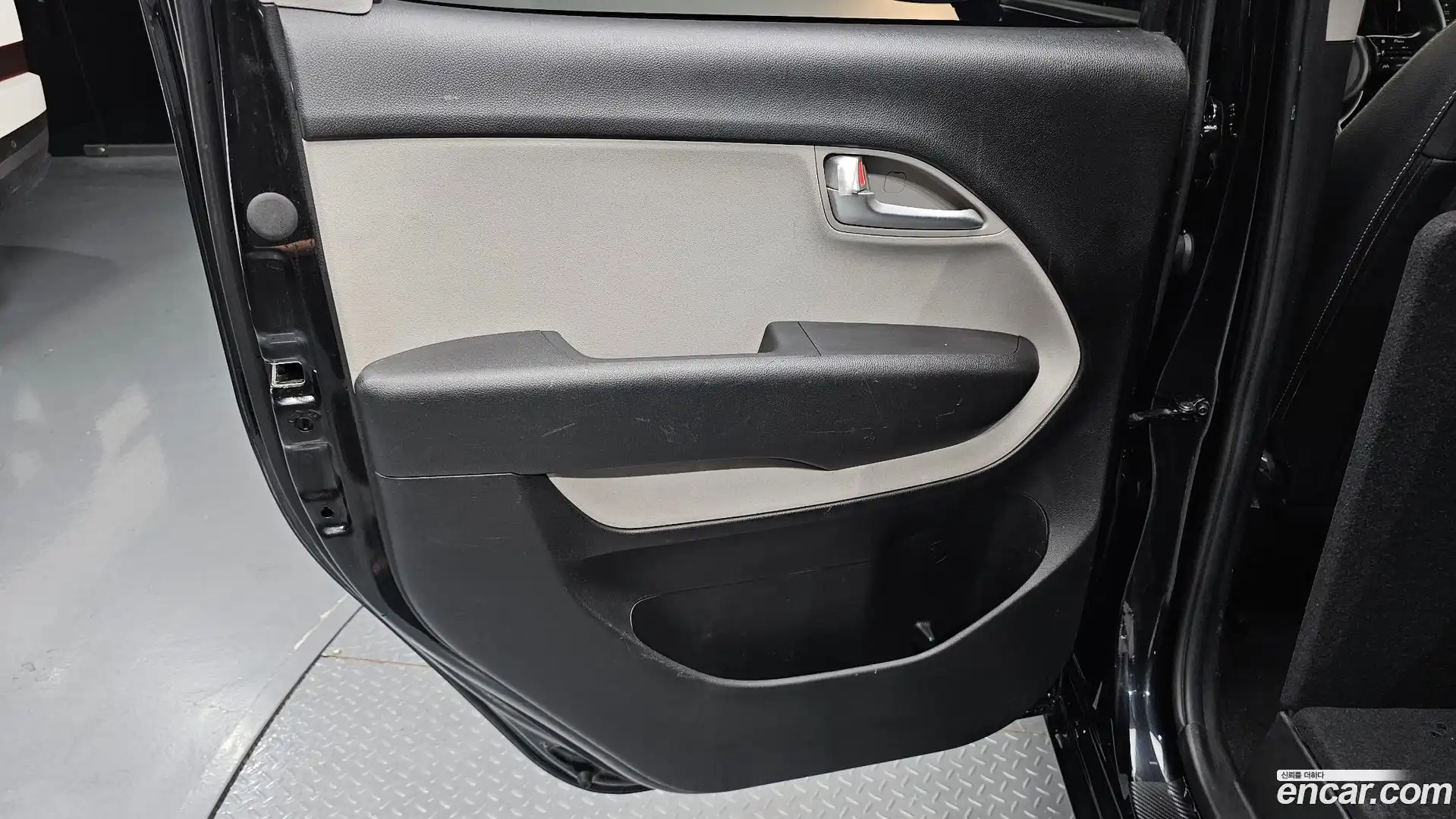 RAY Kia 2023.8-INNER-035