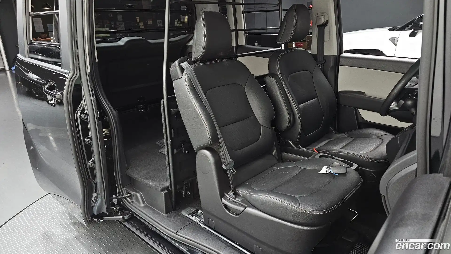 RAY Kia 2023.8-INNER-036