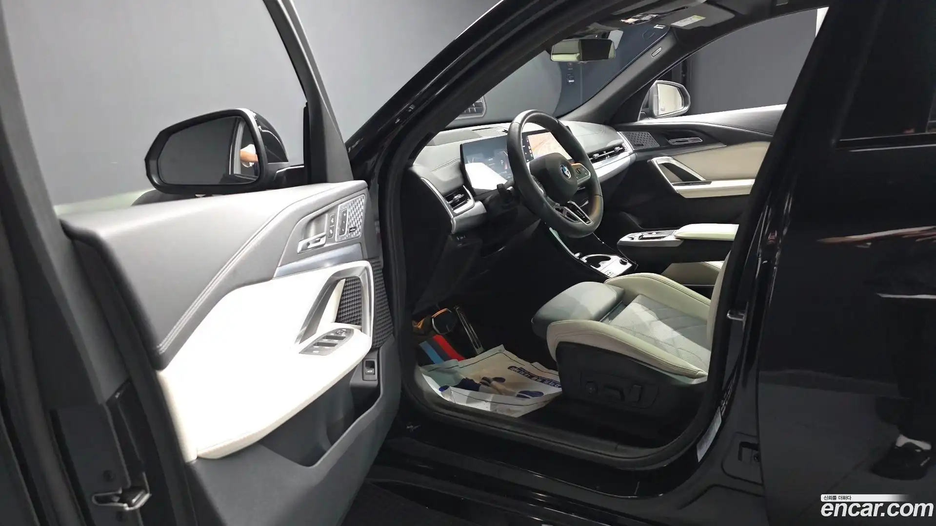 X2 (F39) BMW 2025.4-INNER-010