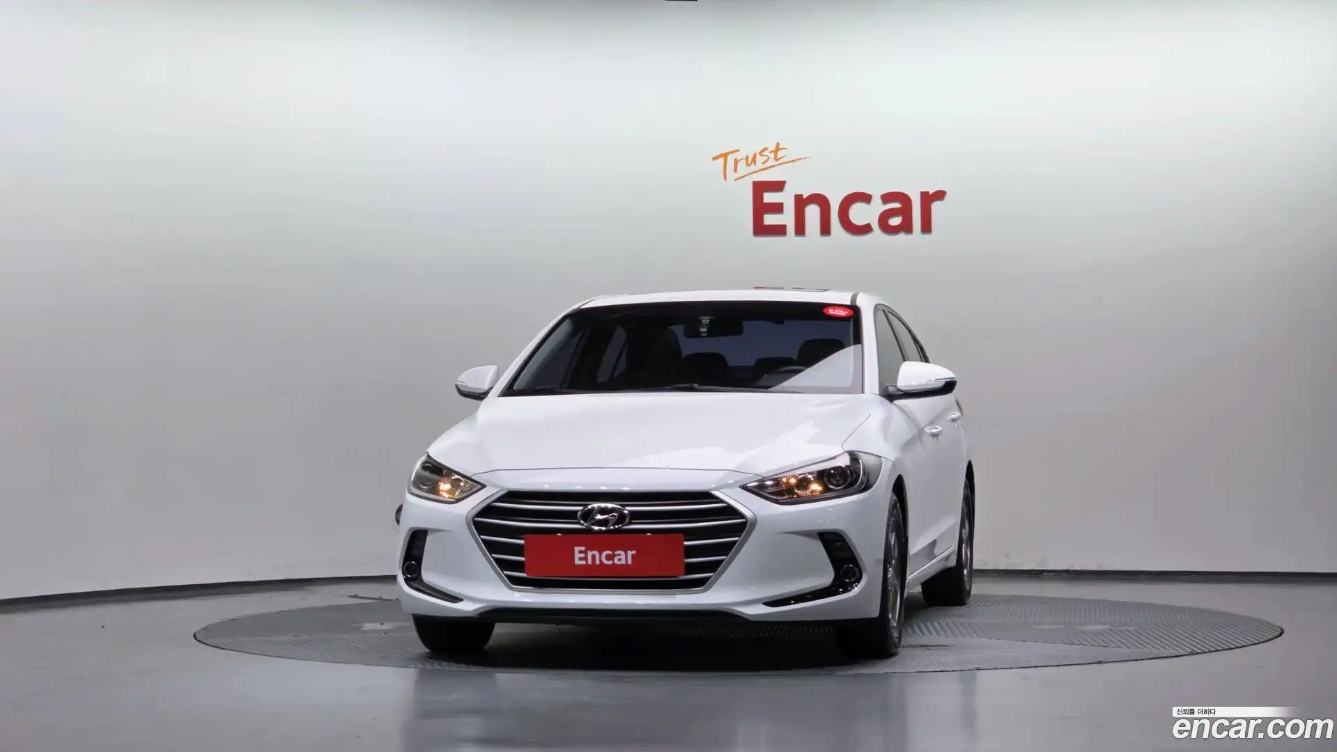 AVANTE Hyundai 2015.9-OUTER-003