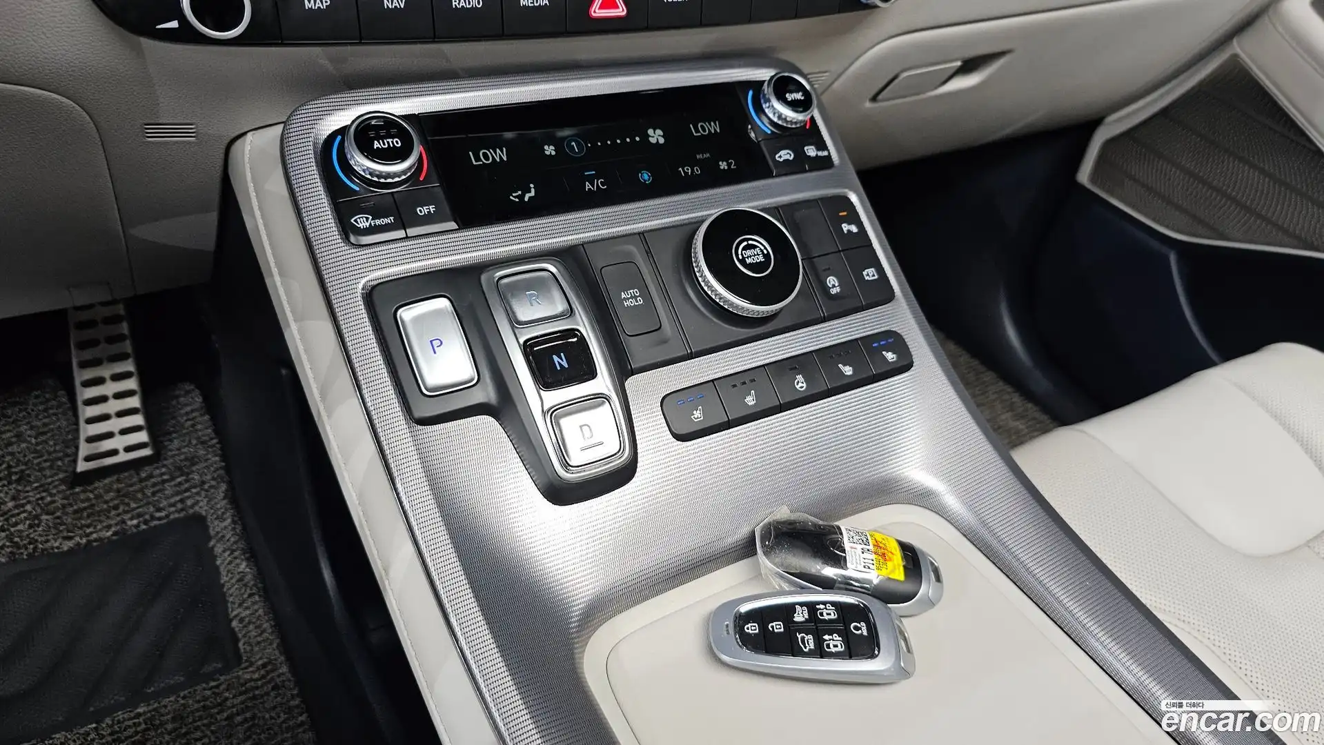 Palisade Hyundai 2023.3-INNER-009