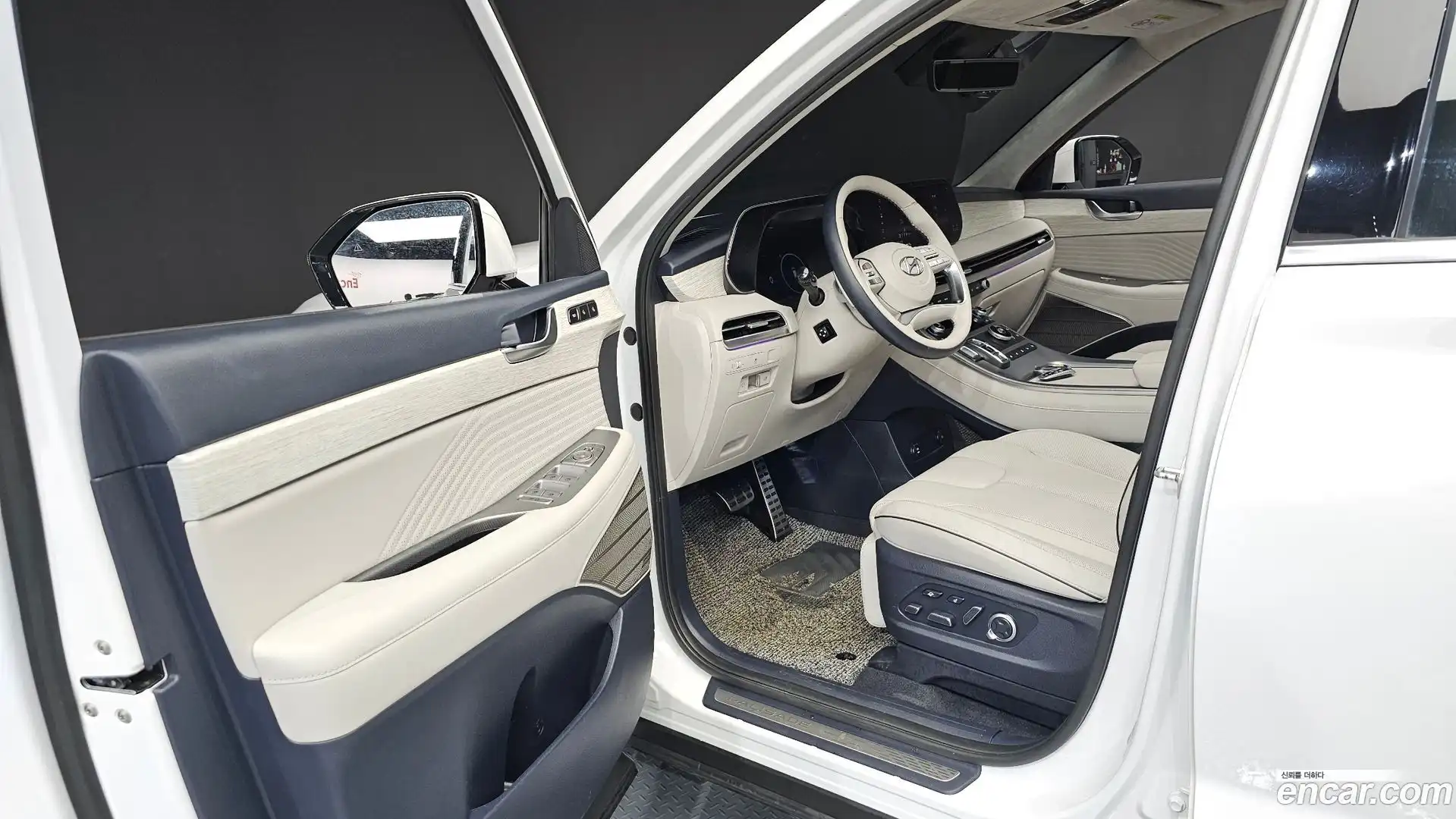 Palisade Hyundai 2023.3-INNER-010