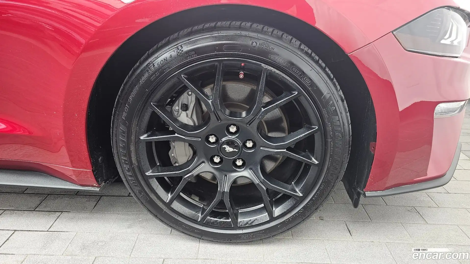 Mustang Ford 2022.5-OUTER-031