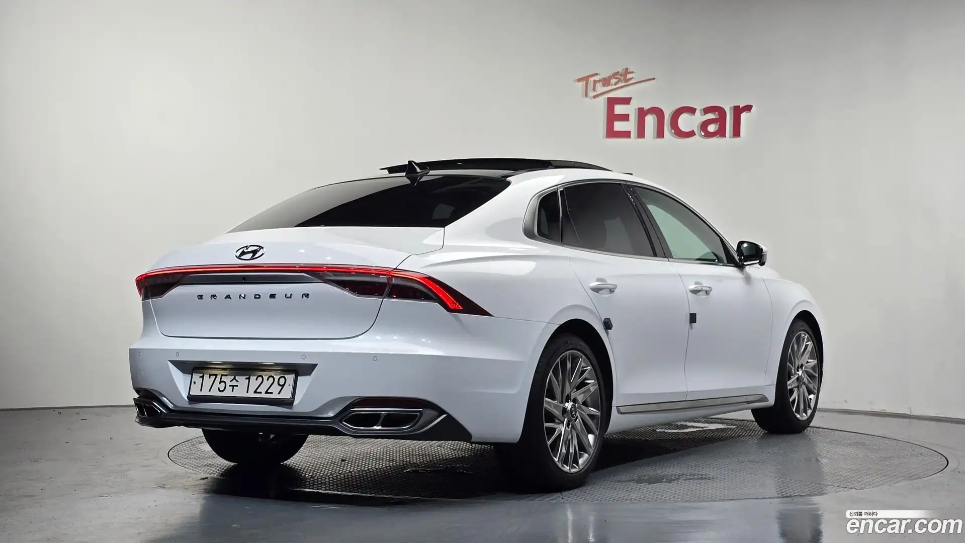 Grandeur Hyundai 2022.6-OUTER-002