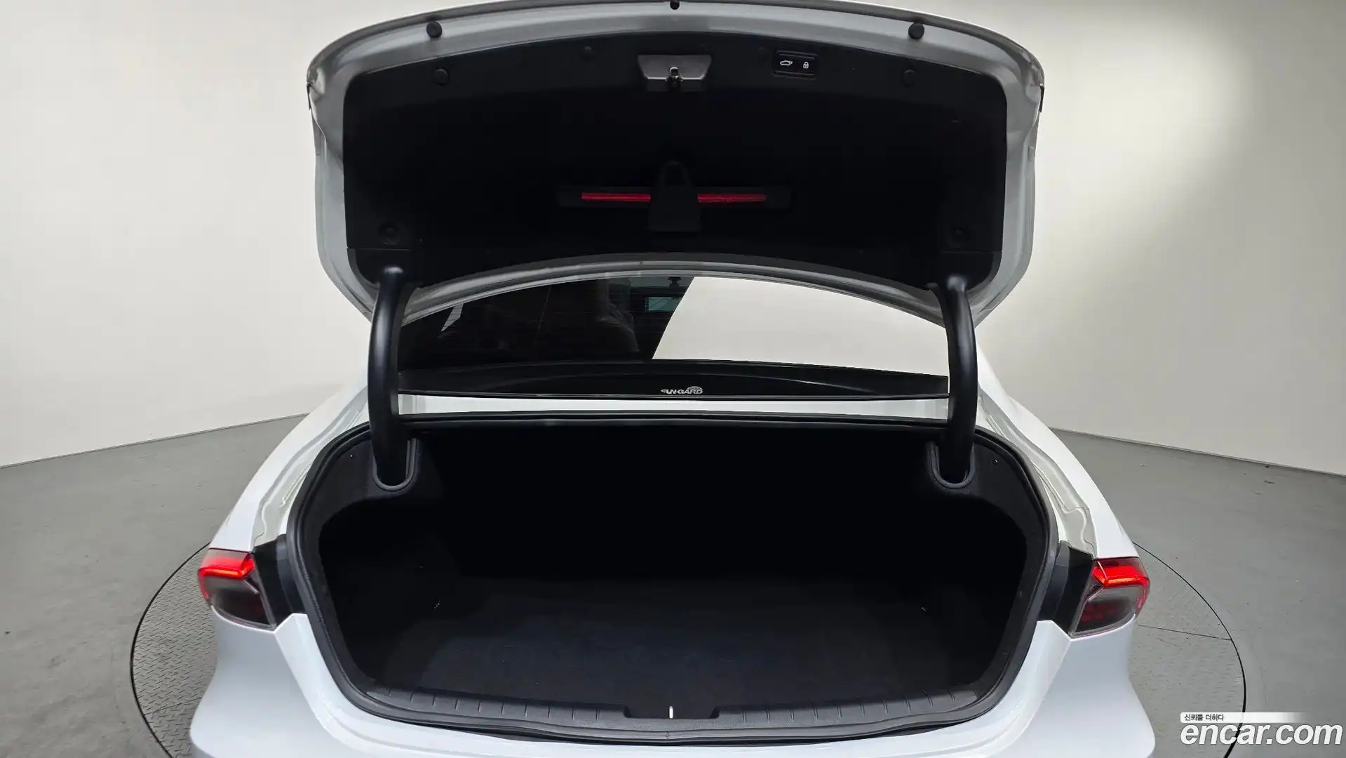 Grandeur Hyundai 2022.6-OPTION-023