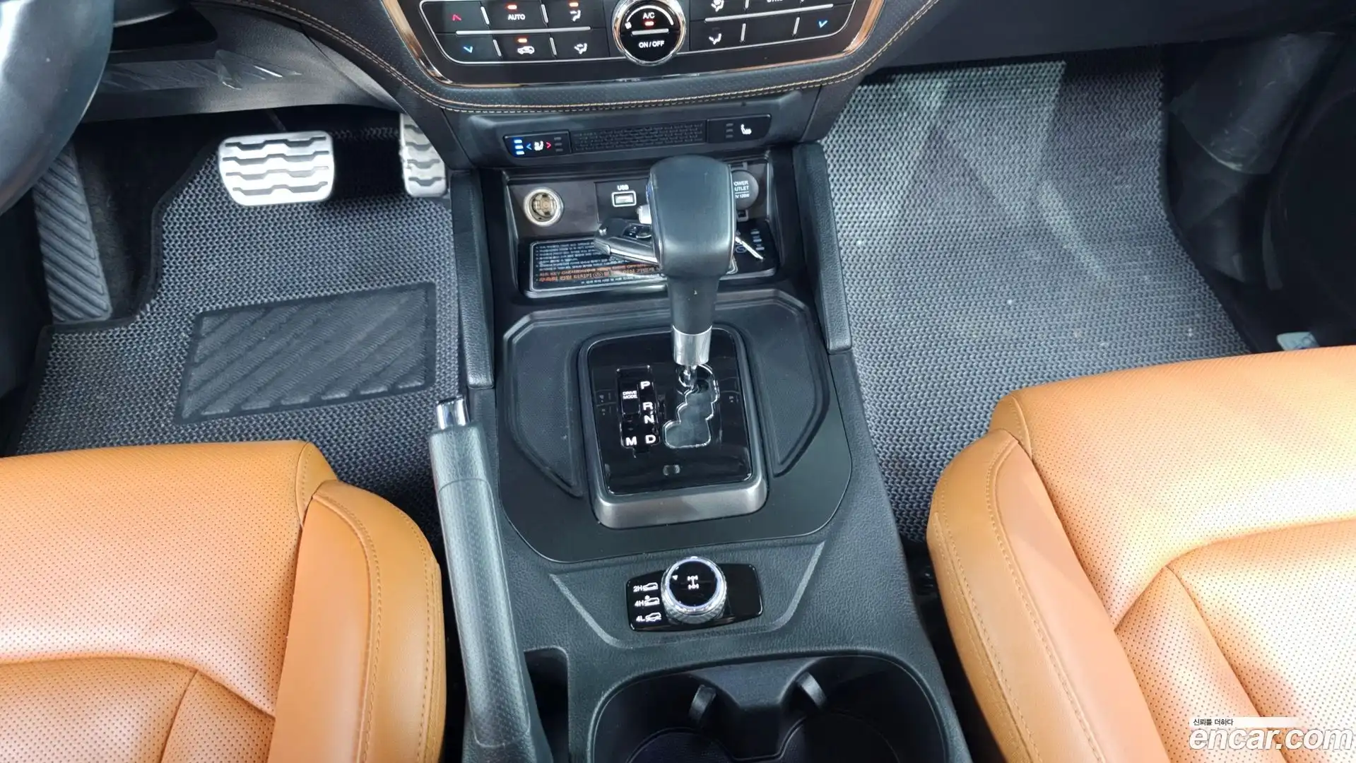 Rexton KG Mobility 2022.5-INNER-009