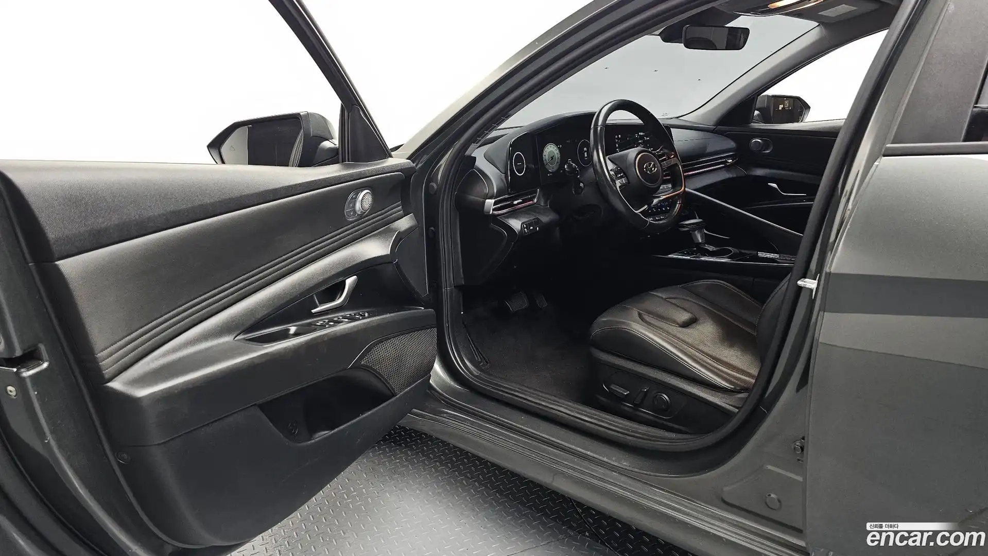 AVANTE Hyundai 2020.5-INNER-010