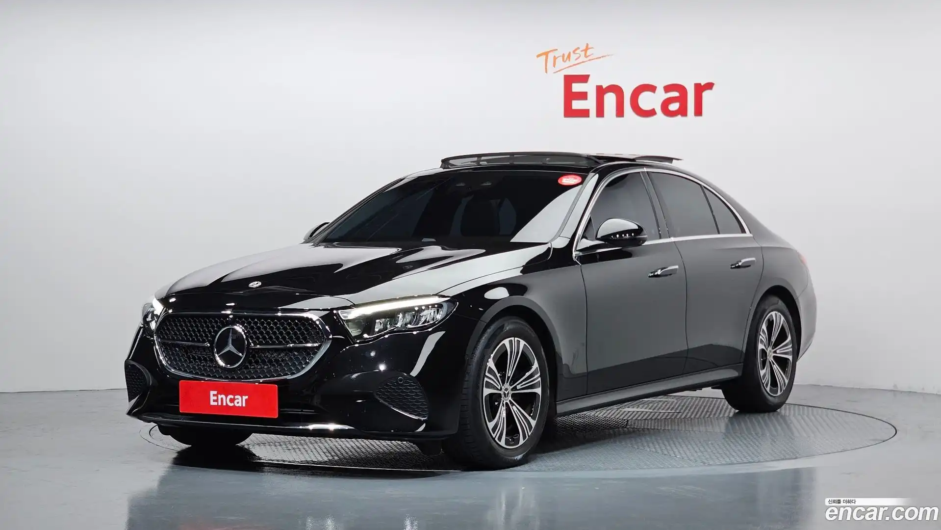 E-Class Mercedes-Benz 2024.8-OUTER-001