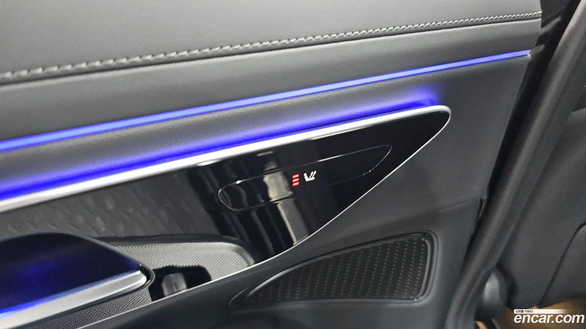 E-Class Mercedes-Benz 2024.8-OPTION-023