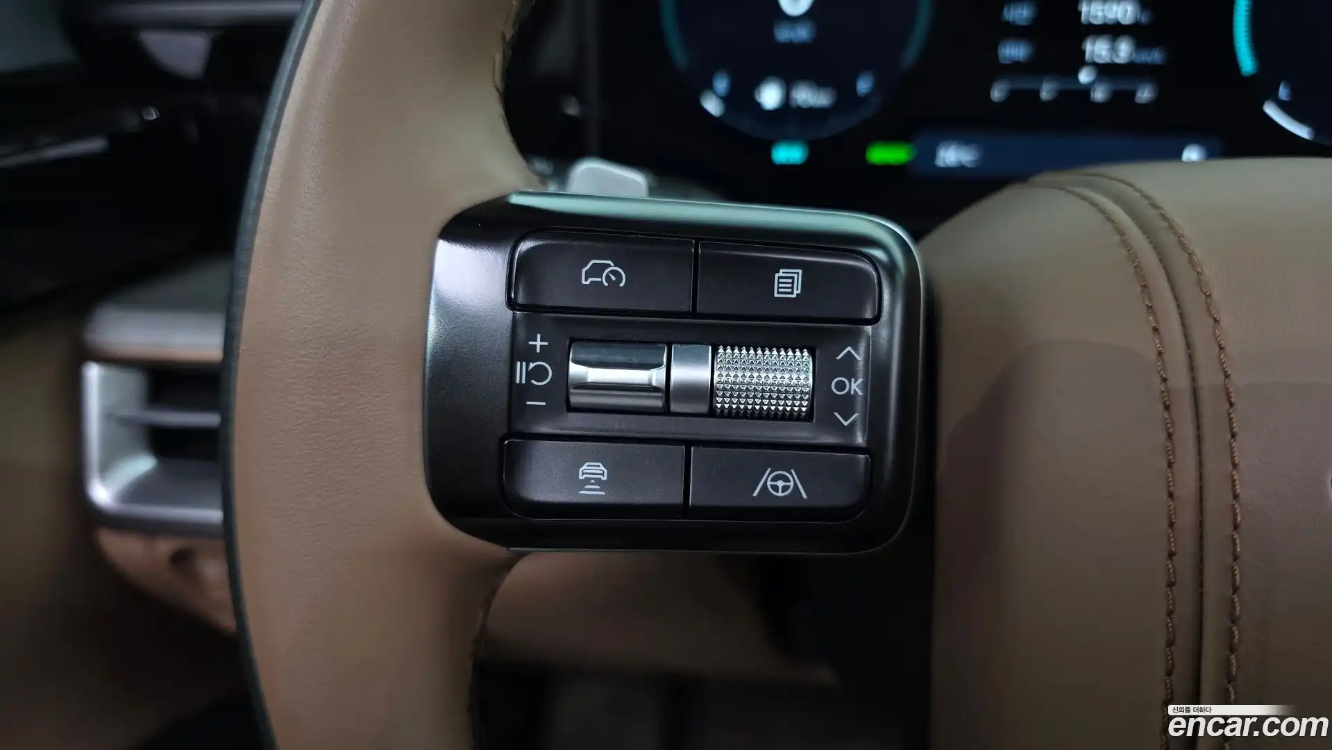 Grandeur Hyundai 2023.11-OPTION-021