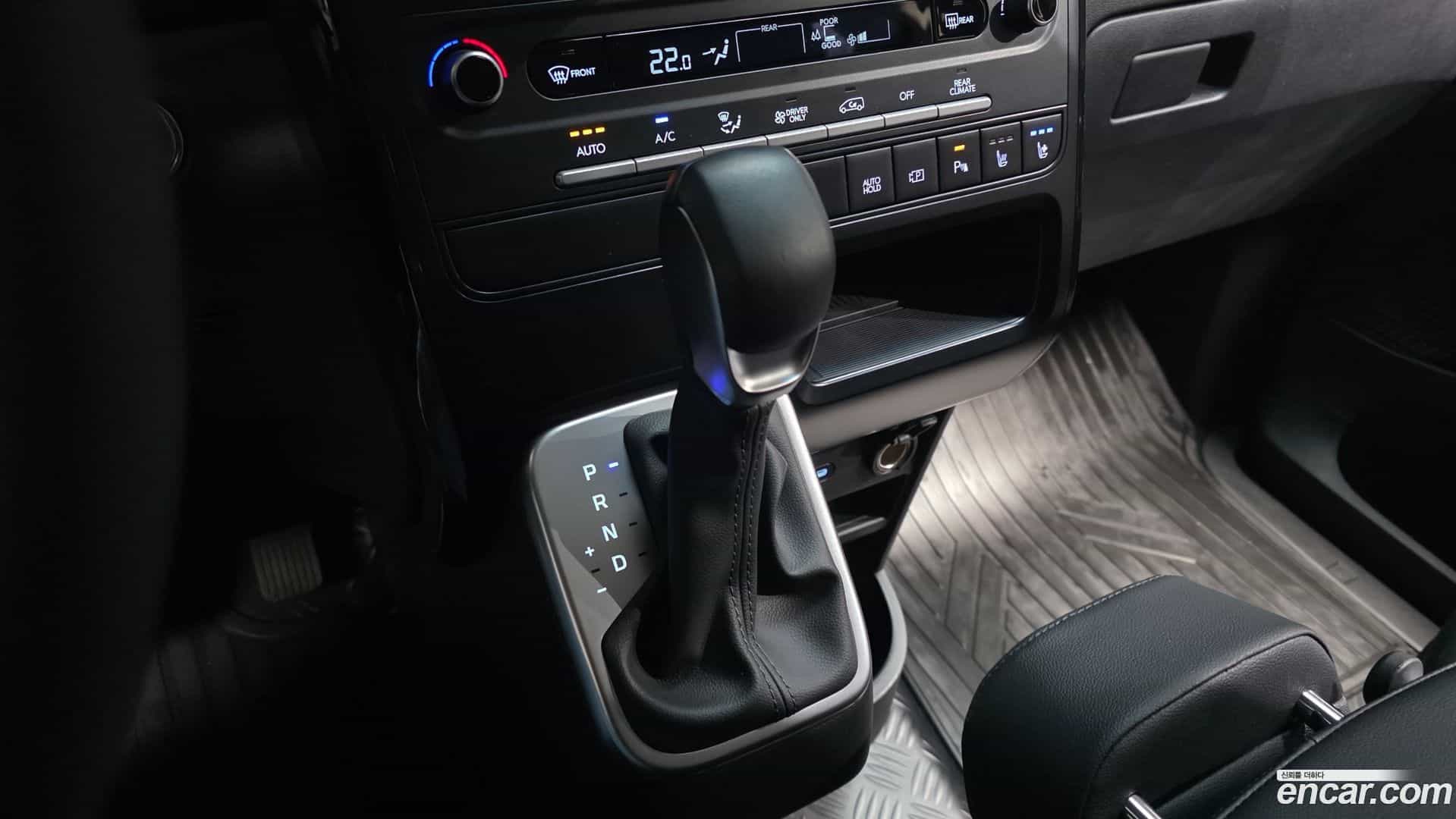 Staria Hyundai 2026.1-INNER-009