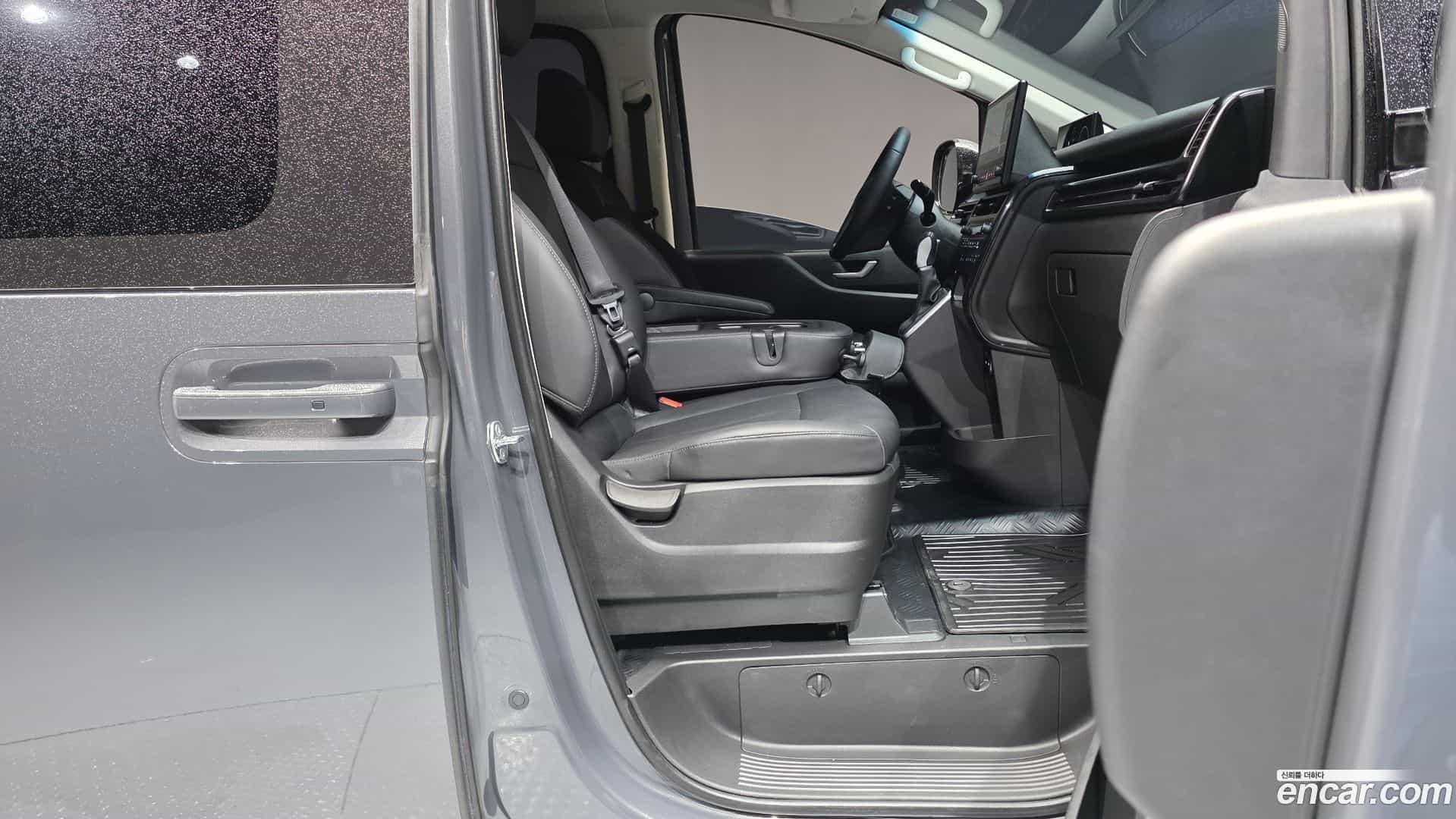 Staria Hyundai 2026.1-INNER-036