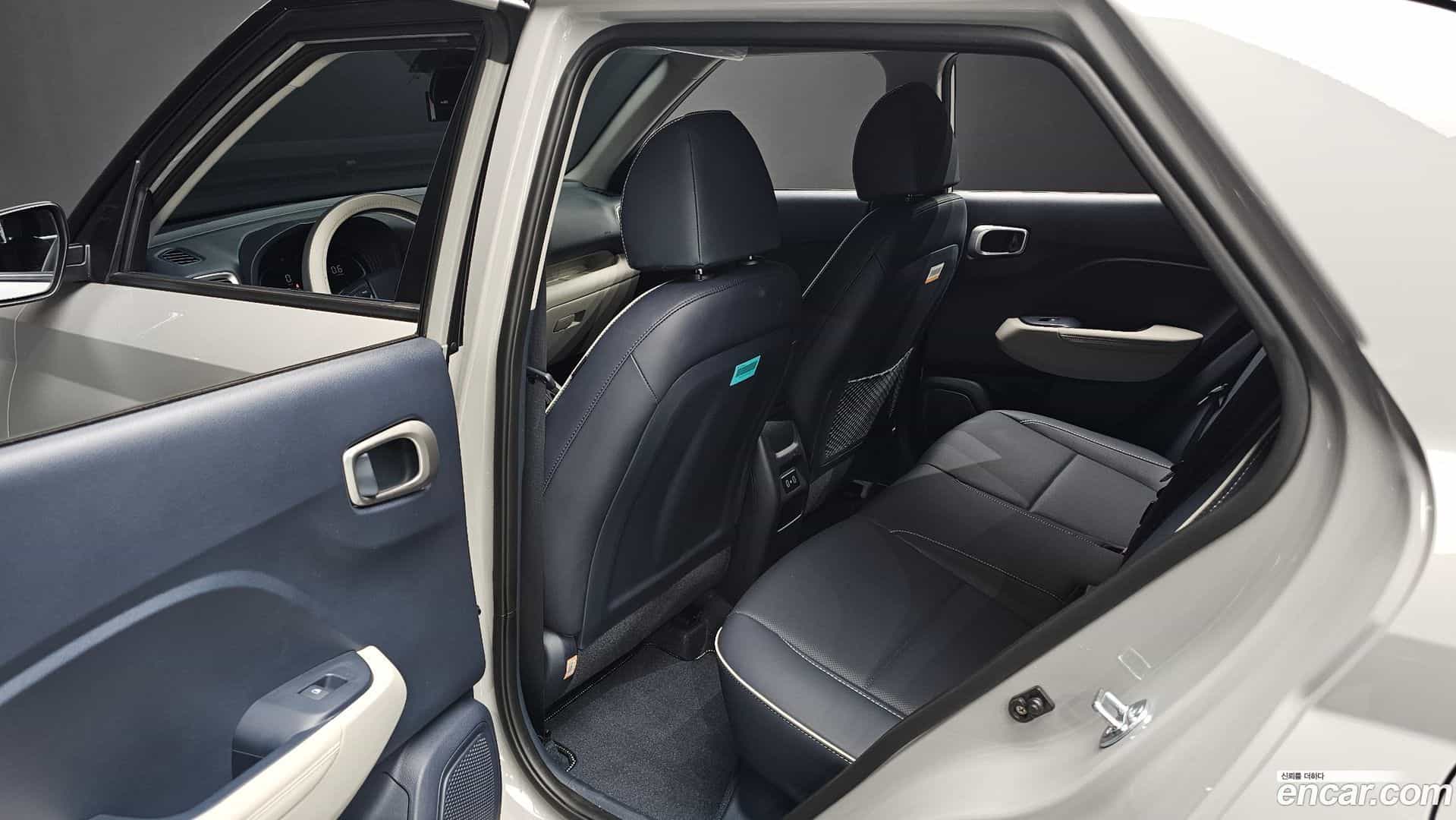 Venue Hyundai 2024.11-OPTION-016
