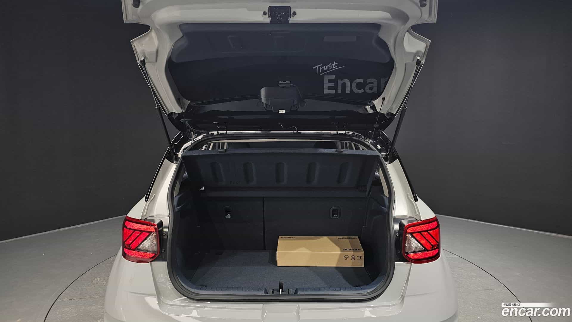 Venue Hyundai 2024.11-OPTION-024