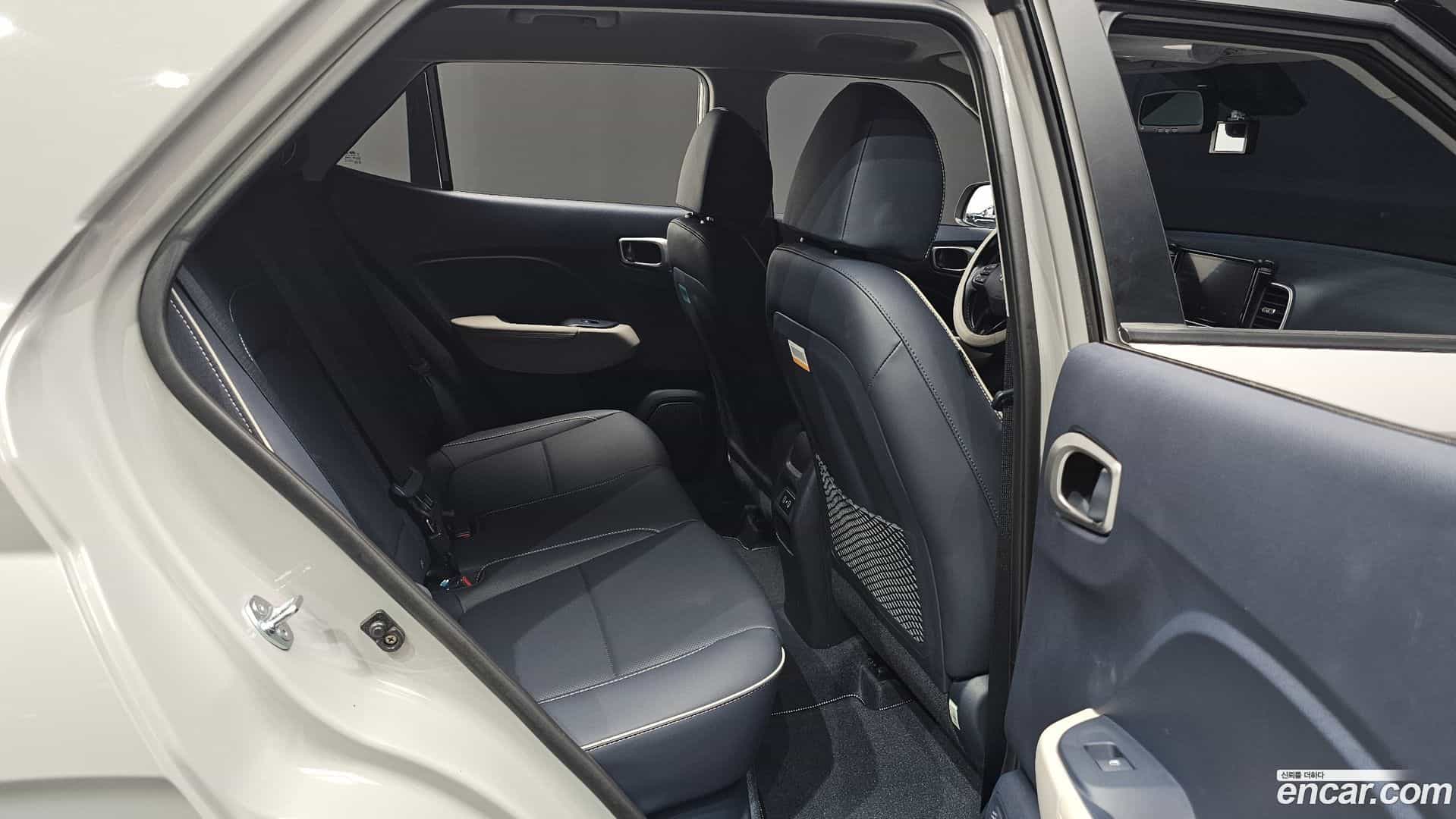 Venue Hyundai 2024.11-INNER-036