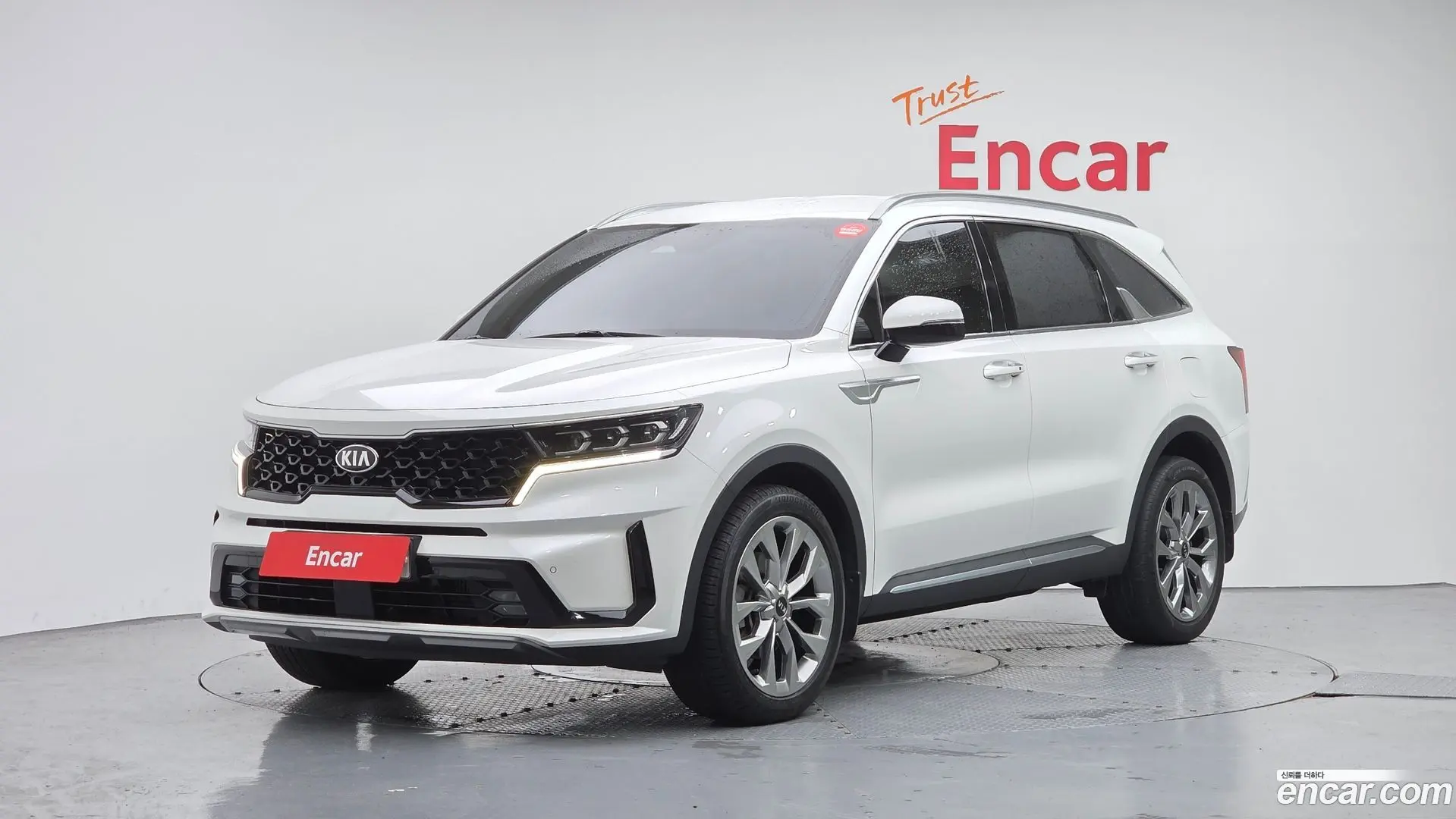 Main__Slider__Photo:Sorento Kia 2020.6-0