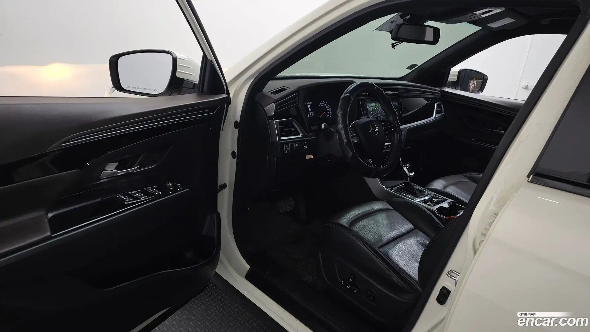 KORANDO KG Mobility 2021.2-INNER-010