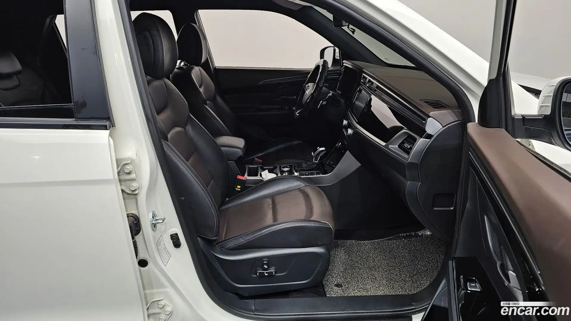 KORANDO KG Mobility 2021.2-OPTION-015