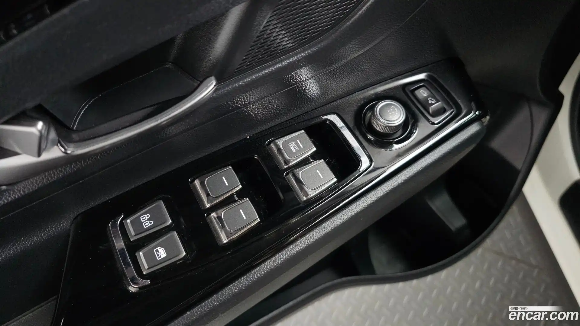 KORANDO KG Mobility 2021.2-OPTION-044