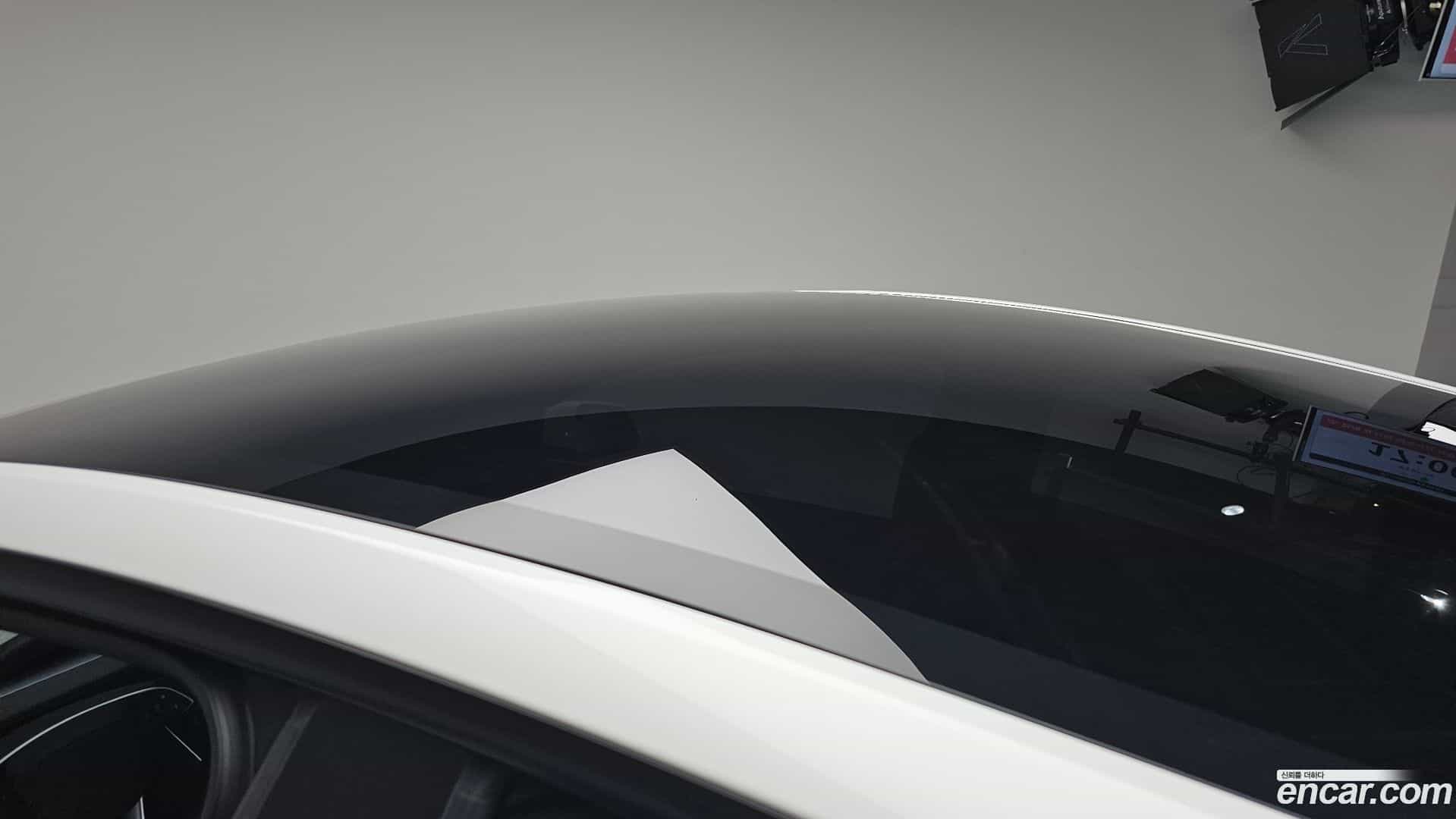 Model Y Tesla 2025.5-OPTION-023