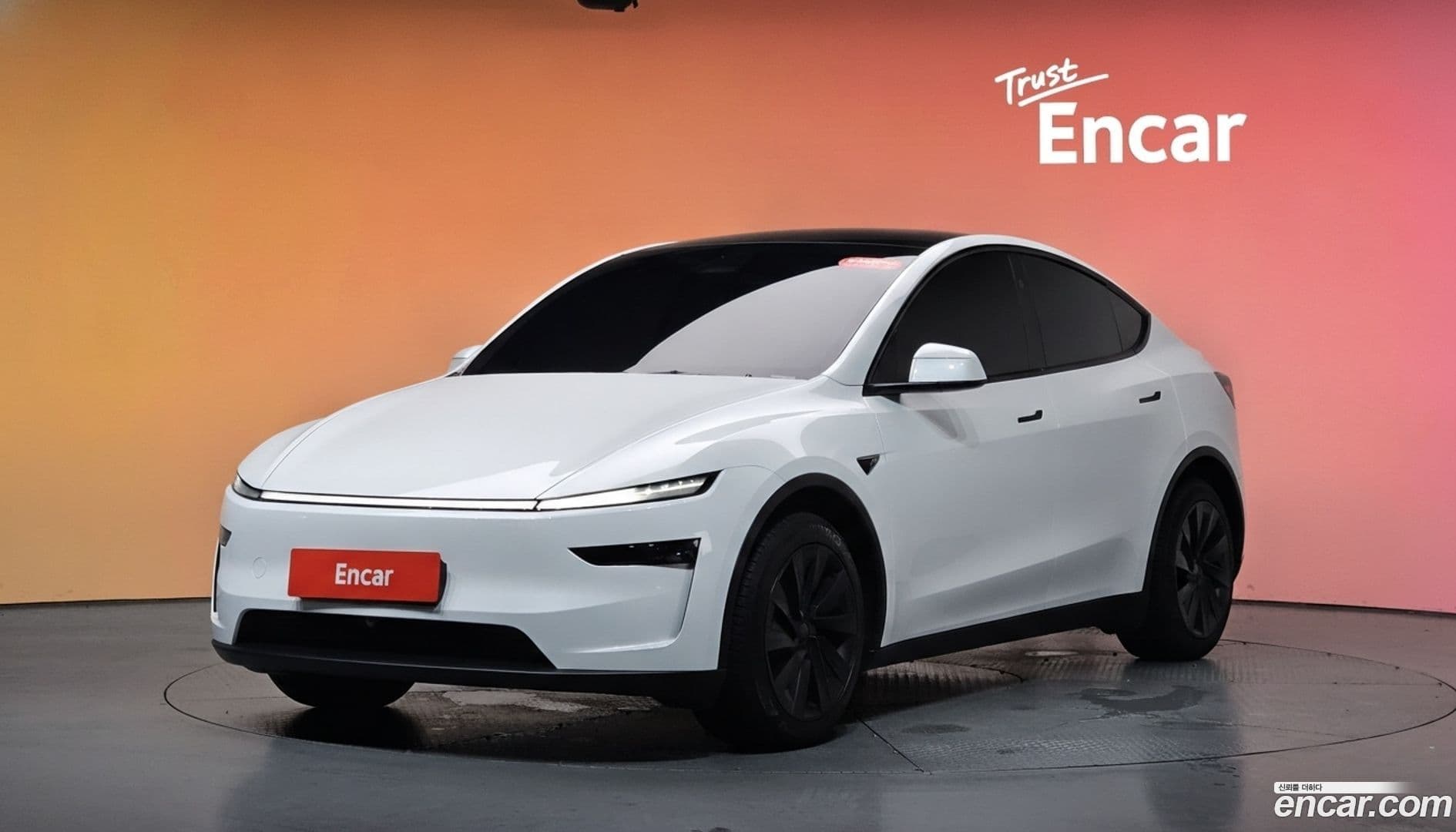 Main__Slider__Photo:Model Y Tesla 2025.5-0