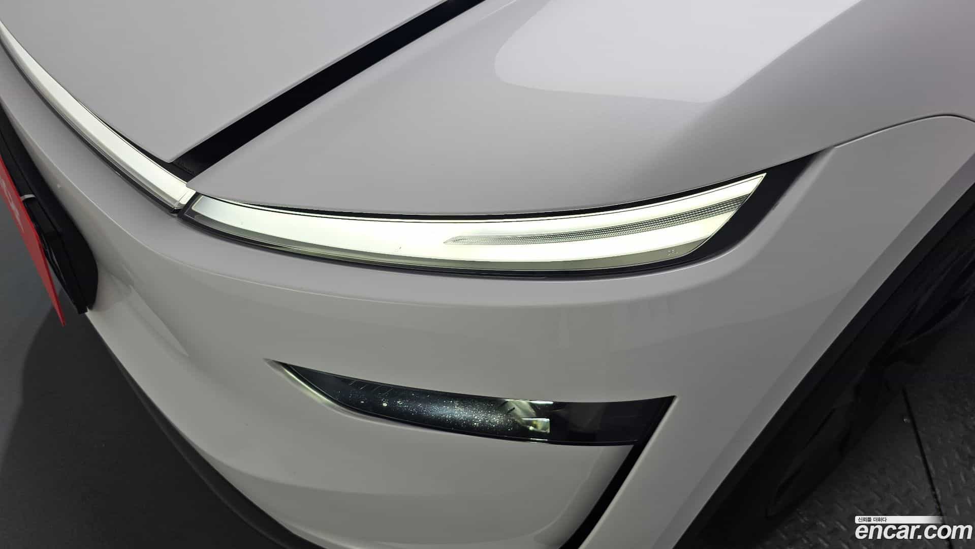 Model Y Tesla 2025.5-OUTER-032