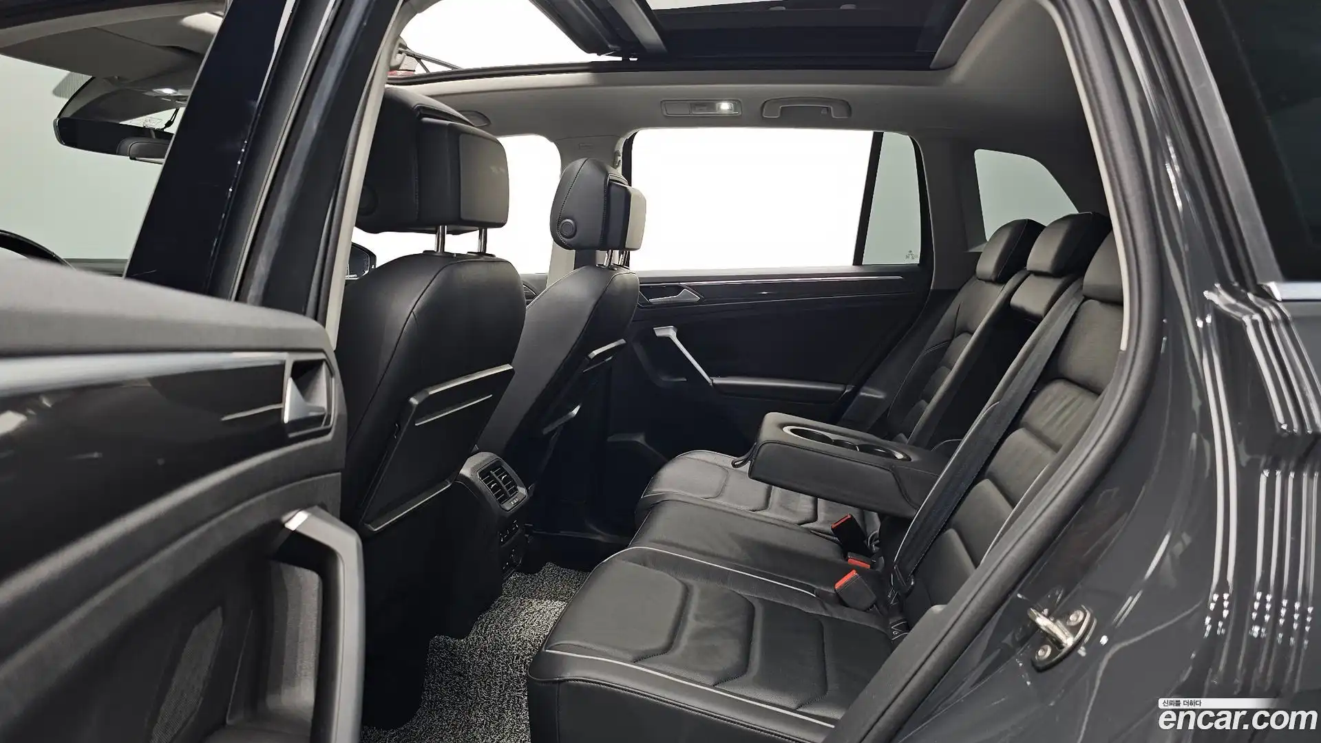 Tiguan Volkswagen 2020.9-OPTION-016