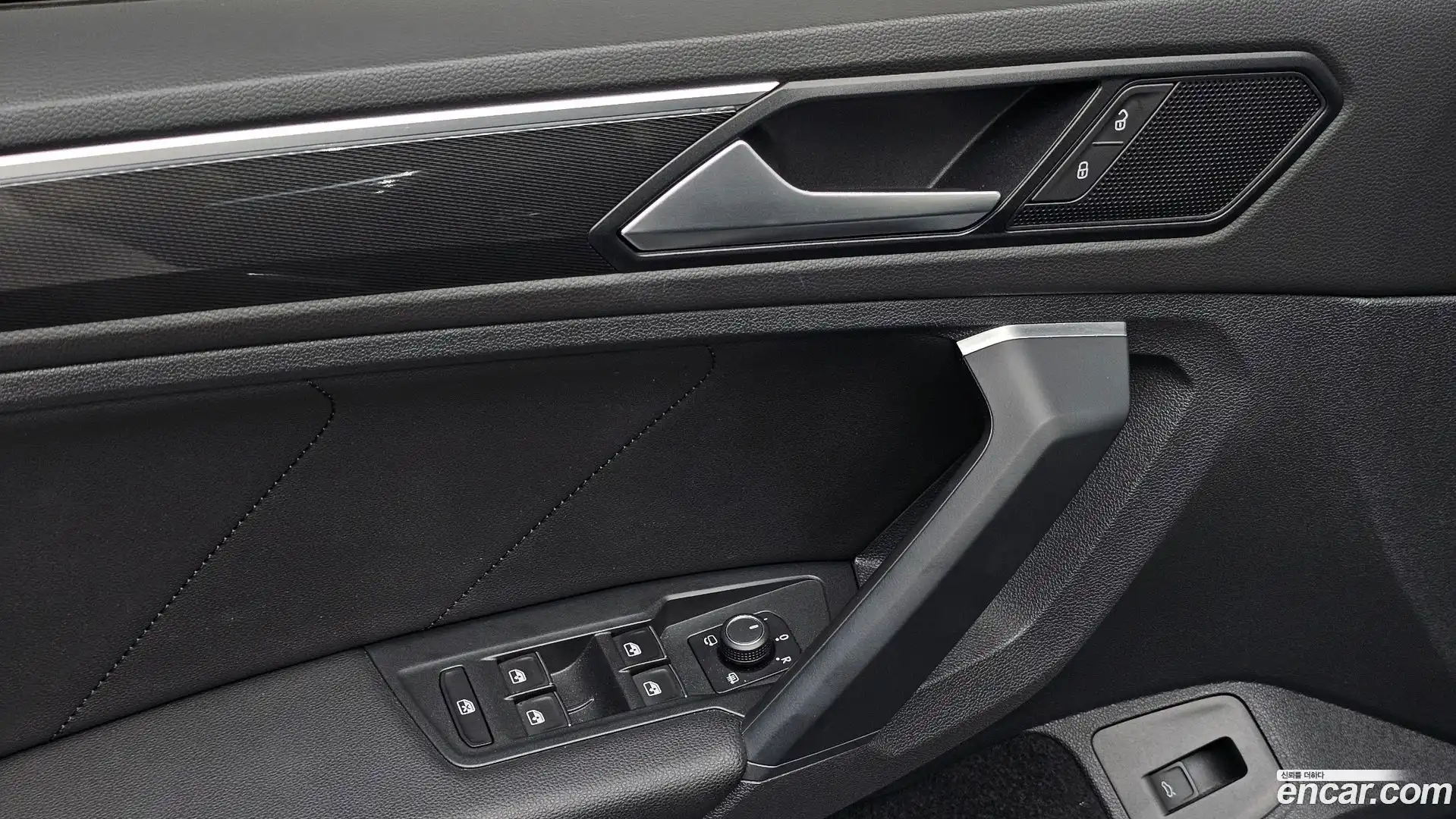 Tiguan Volkswagen 2020.9-OPTION-021