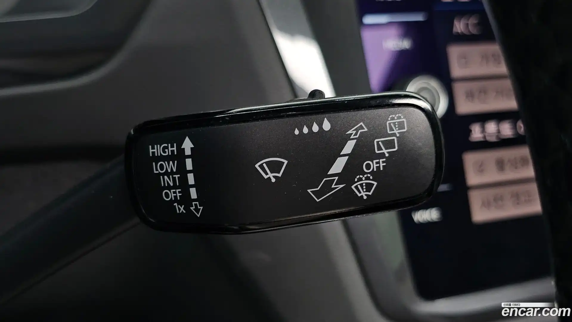 Tiguan Volkswagen 2020.9-OPTION-041