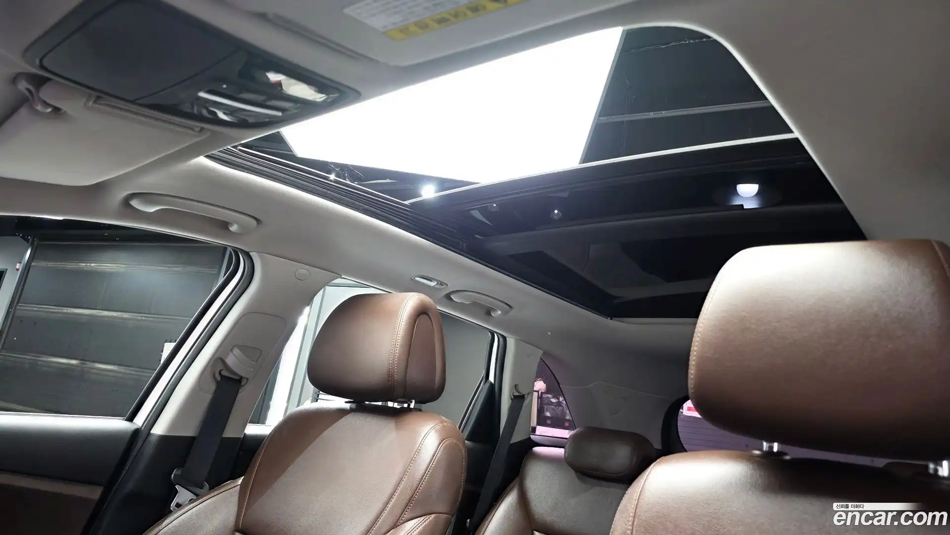 Sorento Kia 2016.2-OPTION-023