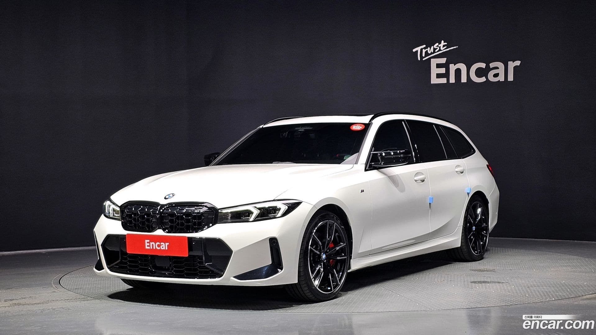 Main__Slider__Photo:3-Series BMW 2025.10-0