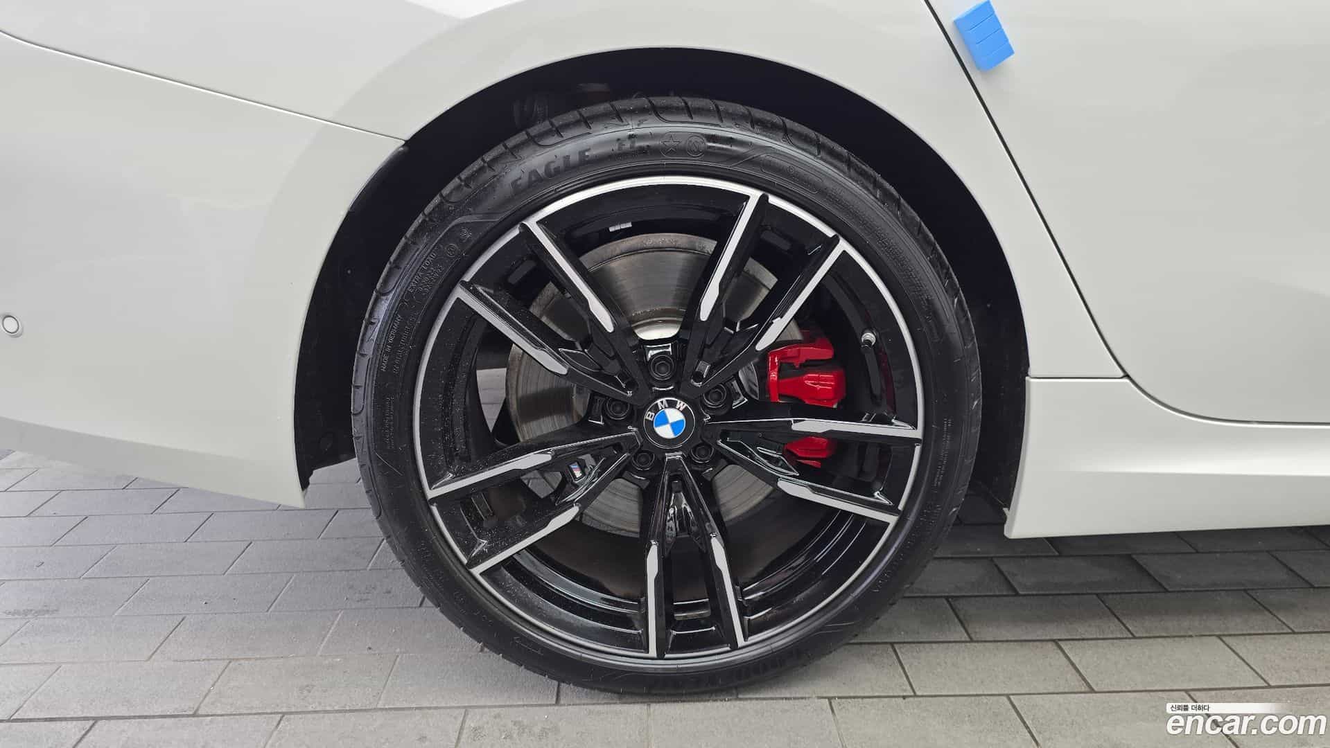 3-Series BMW 2025.10-OUTER-005