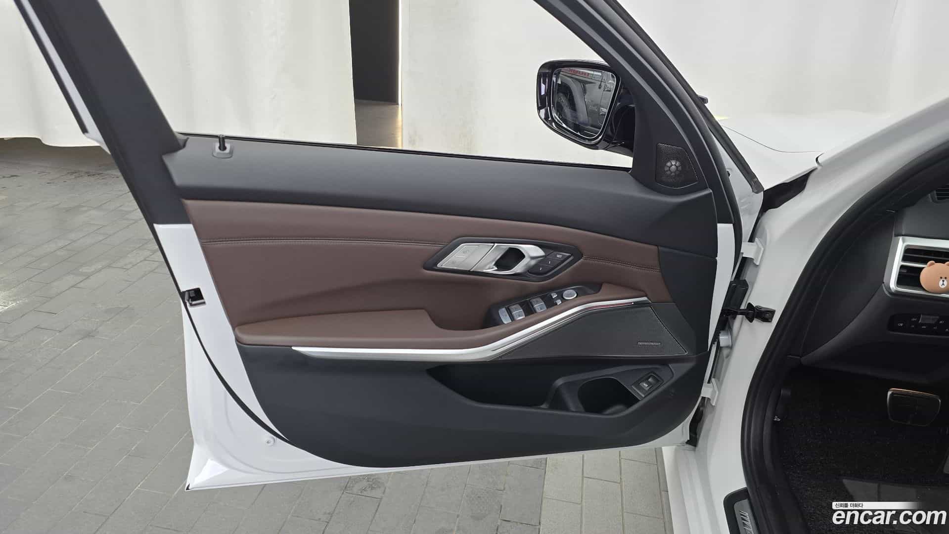 3-Series BMW 2025.10-INNER-034