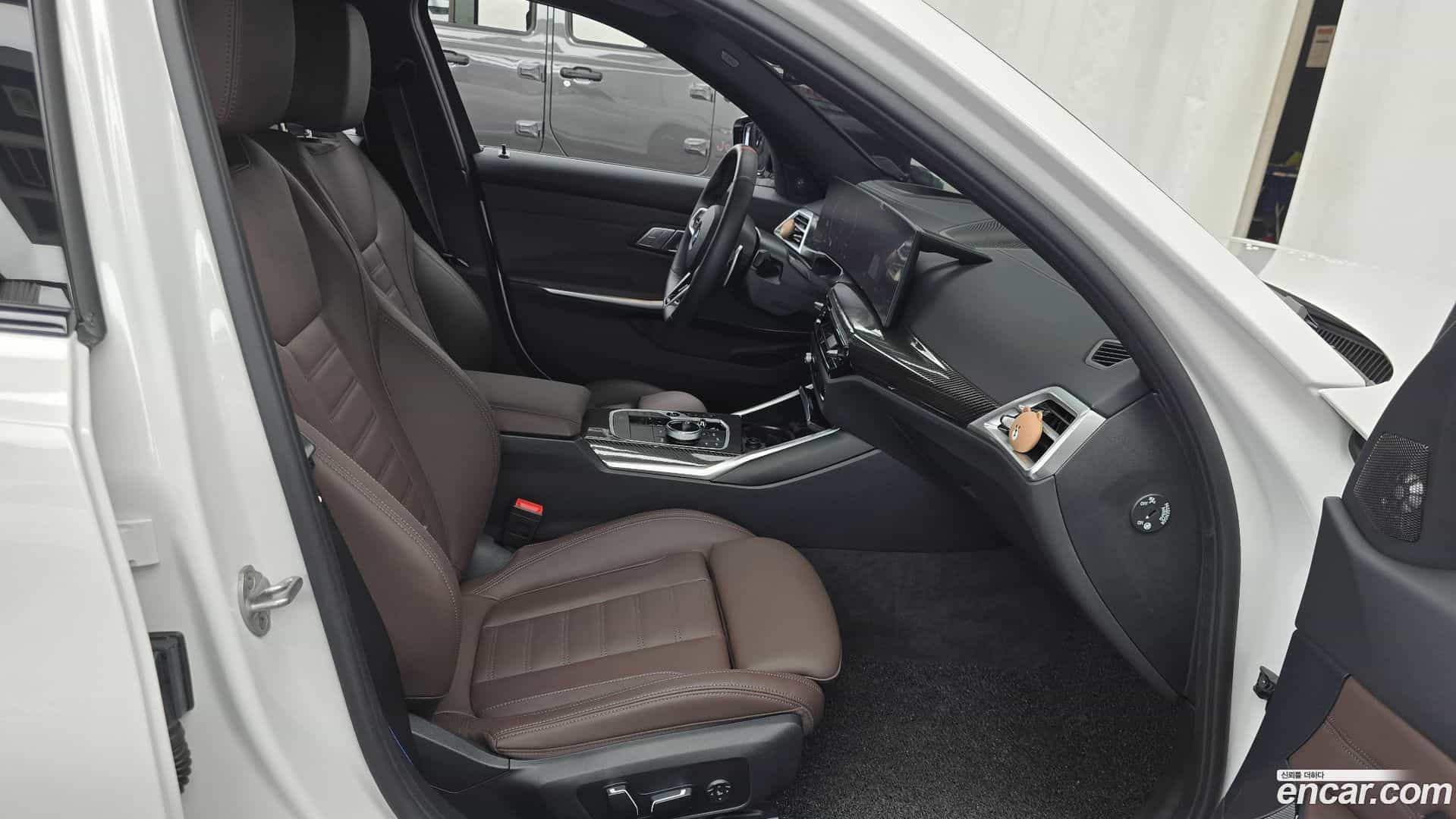 3-Series BMW 2025.10-INNER-036