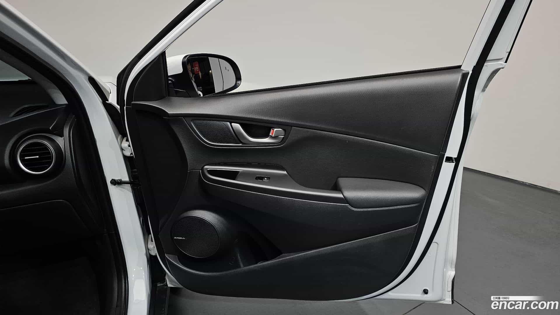 Kona Hyundai 2019.3-INNER-034